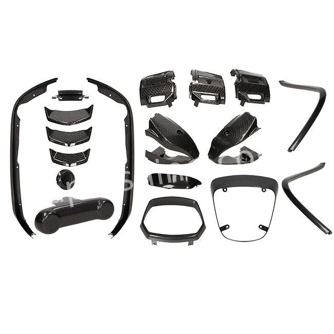 Omlijsting Set Aplus Passend Op Vespa Sprint 2018> Carbon - AE-trading