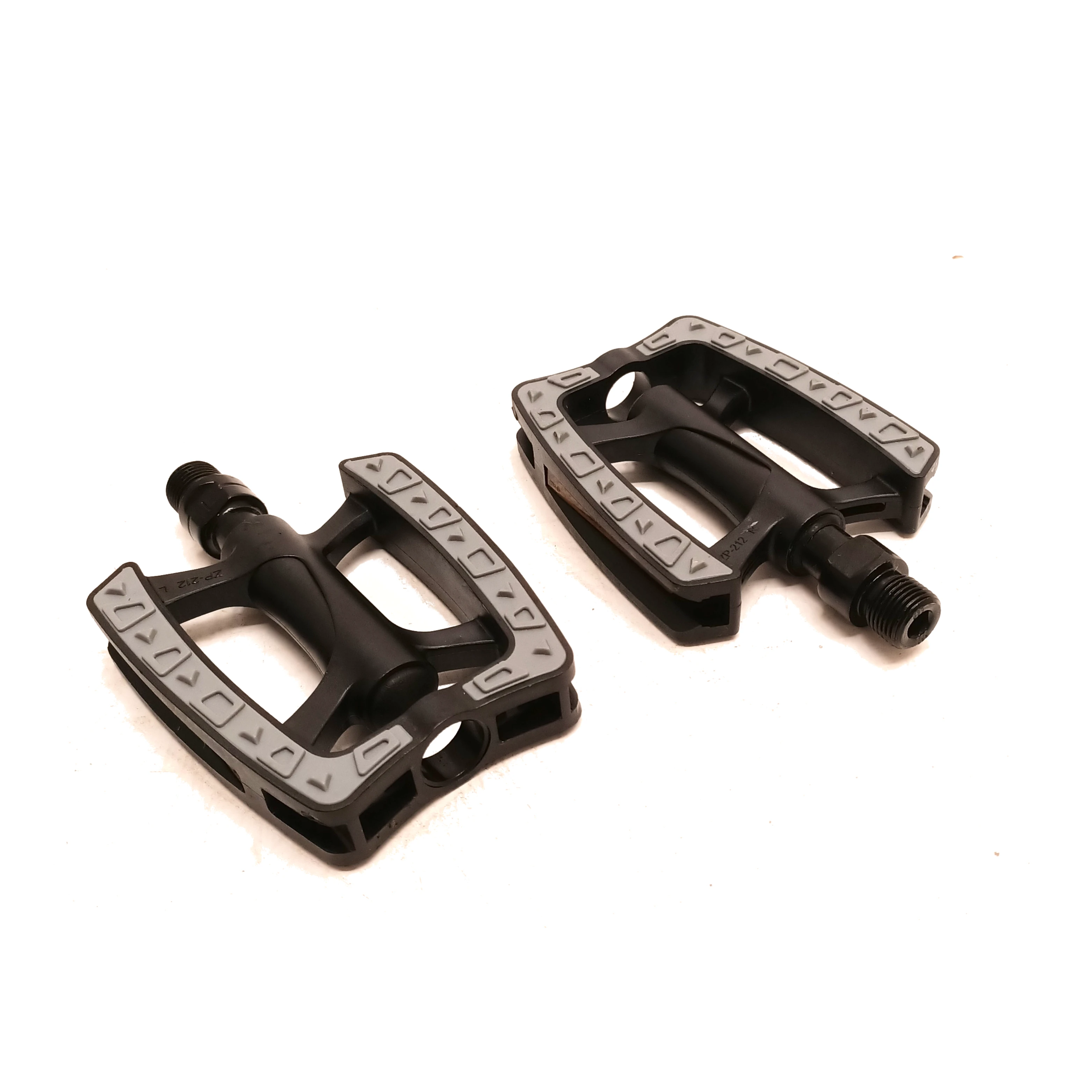 FALKX Xero pedalen 9/16". Kunststof huis, anti-slip, (werkplaatsverpakking) zwart. Met industrie lager. - AE-trading