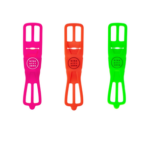 Telefoonhouder 'Finn' voor op het stuur, Universeel, elke telefoon past. De Finn wordt altijd geleverd met een code voor een stadskaart in de gratis te downloaden fiets navigatie app 'Bike Citizens'. Assorti kleur - AE-trading