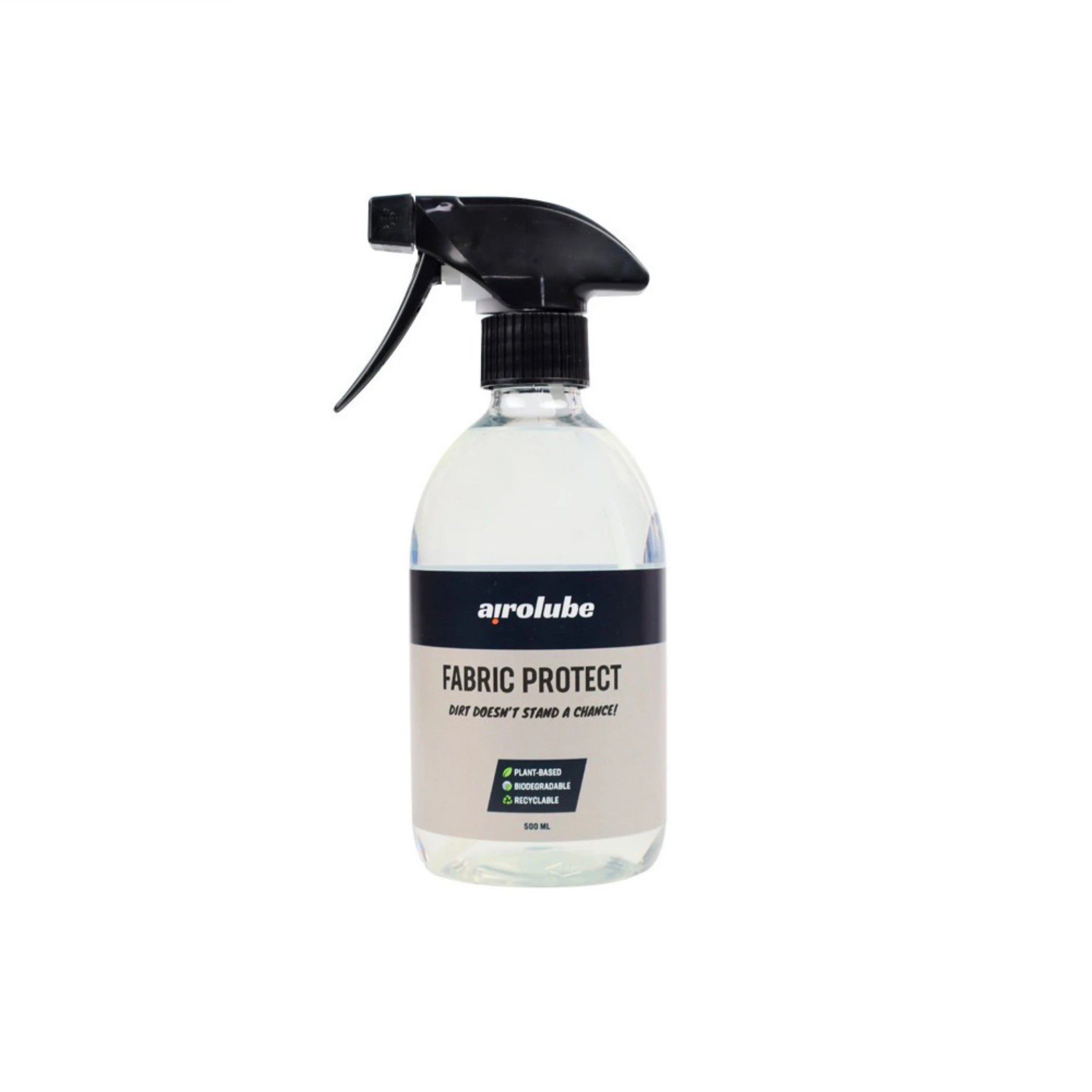 Airolube Fabric Protect 500ml is een plant-based impregneermiddel voor het beschermen van stoffen bekledingen. De unieke formule geeft de hechting van vuil en vocht aan stoffen bekledingen geen kans. Tegelijk zorgt het ervoor dat de bekleding kan blijv... - AE-trading
