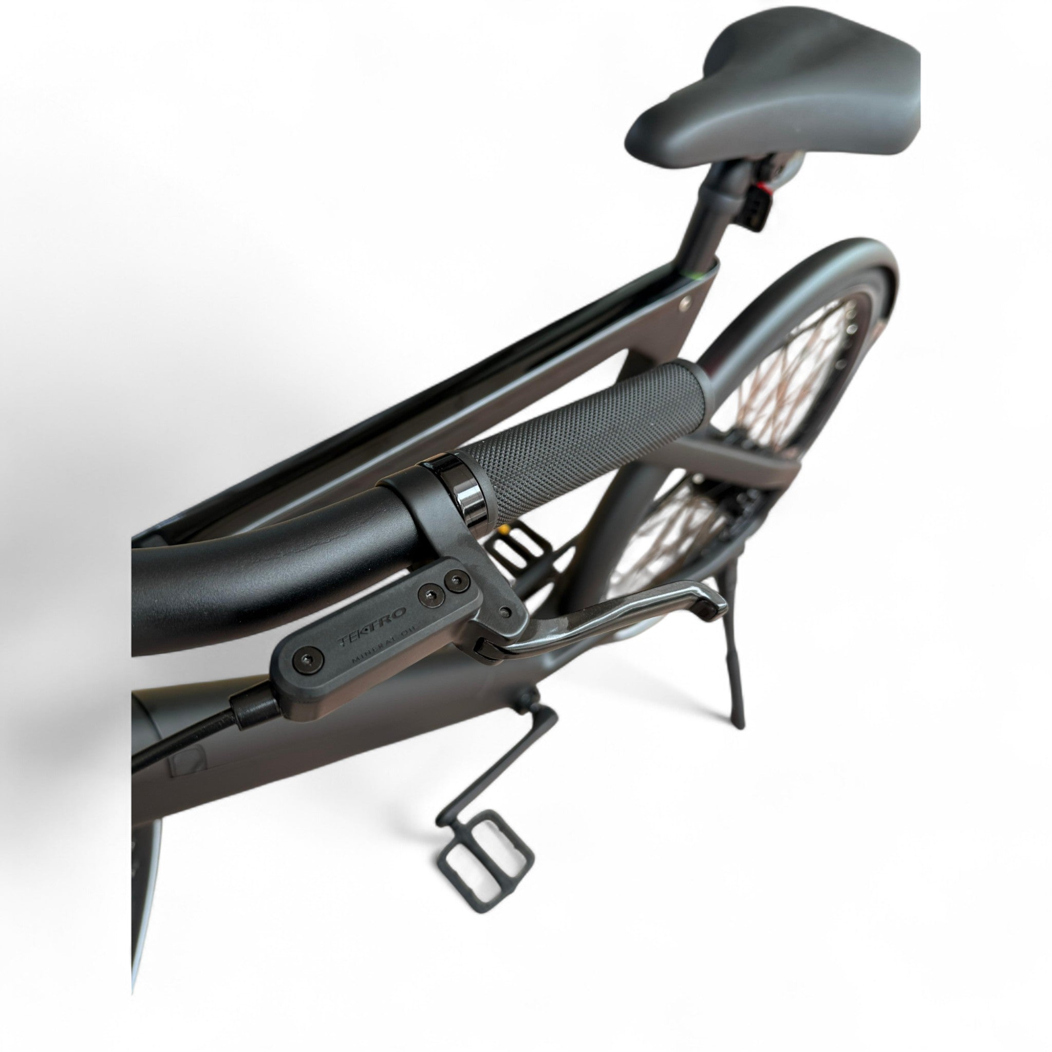 Popal Era 2025 - Elektrische Stadsfiets - Mat Zwart - 28 inch - Belt Drive - Accu 504Wh (36V, 14Ah) - 250W (40Nm) Bafang Achterwielmotor - Hydraulische Remmen - AE-trading