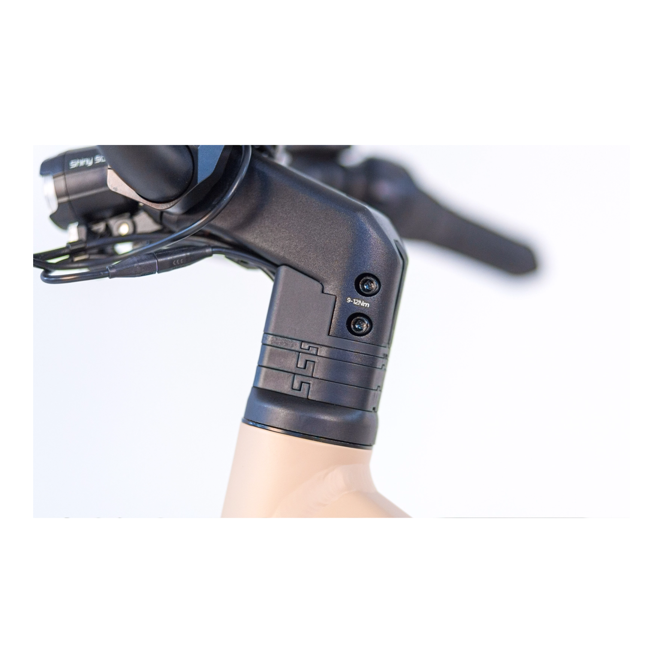 Puch E-Felice N7 - Elektrische Fiets - Mat Beige - 53cm - Lage Instap - 720Wh Accu Capaciteit - 250W Ananda Middenmotor - Hydraulische Remmen - Shimano Nexus 7 Versnellingen