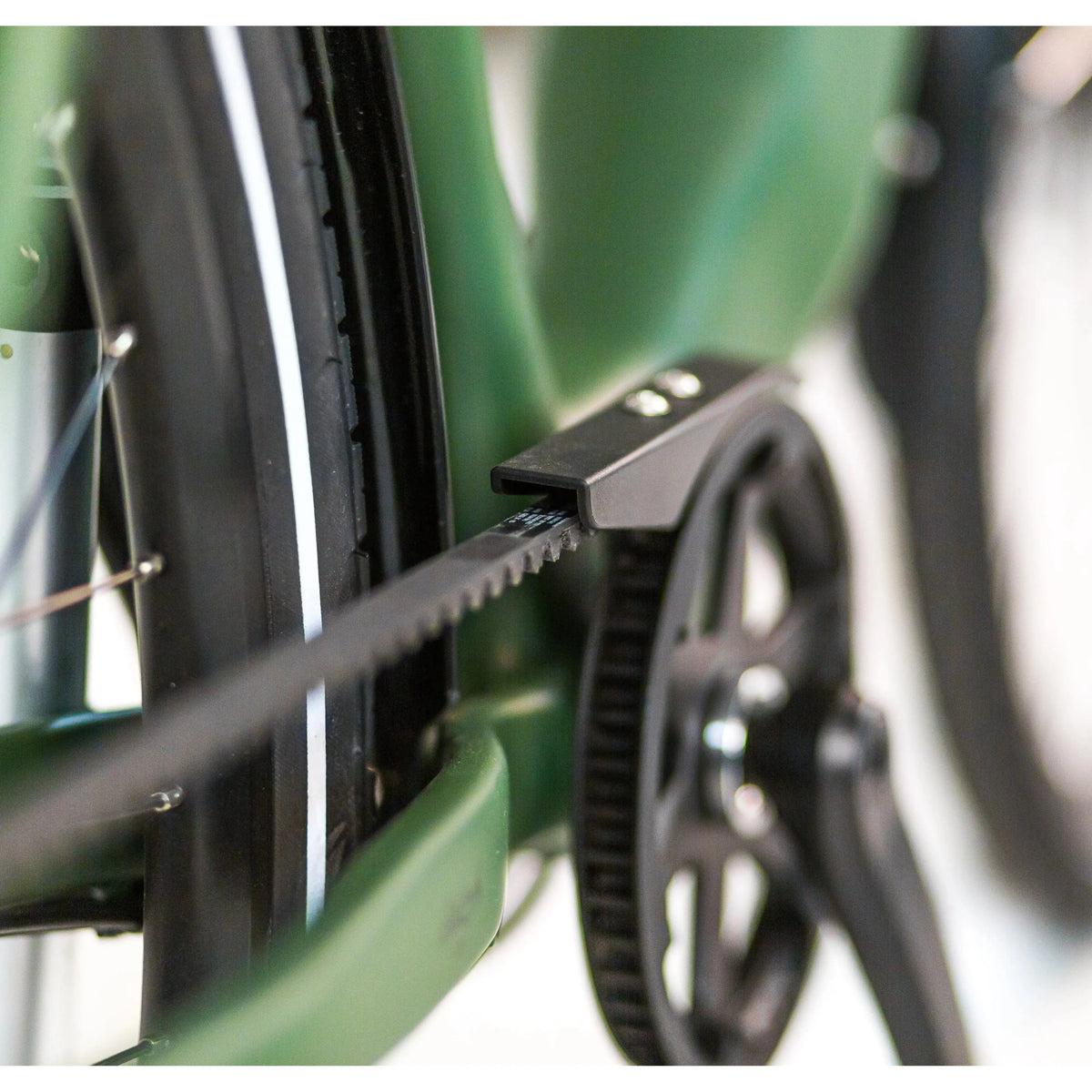 Puch E-Nova Elektrische Fiets - Mat Legergroen - 55 cm - Achterwielmotor - AE-trading