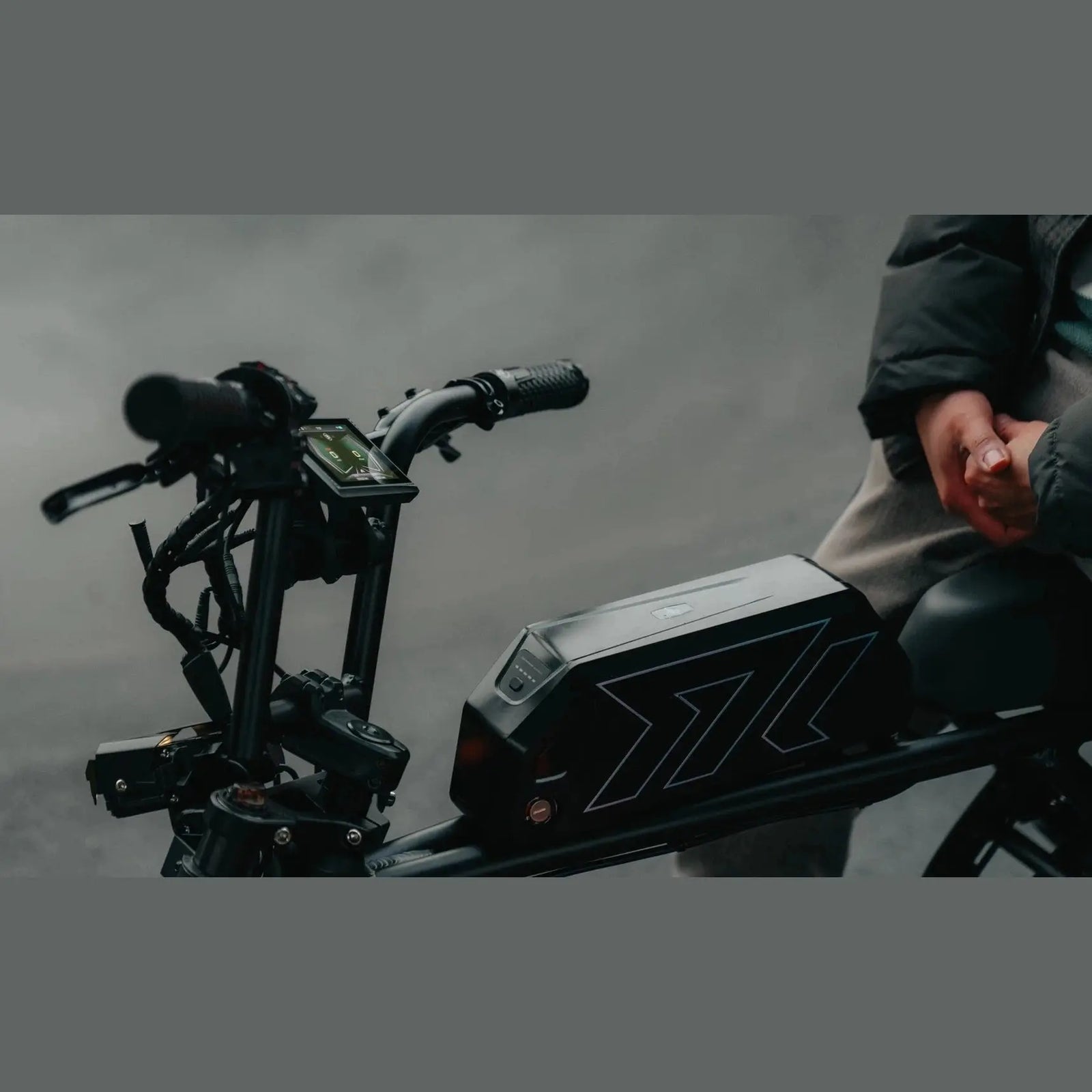 Pulse R1 Cross Fatbike - Zwart - AE-trading