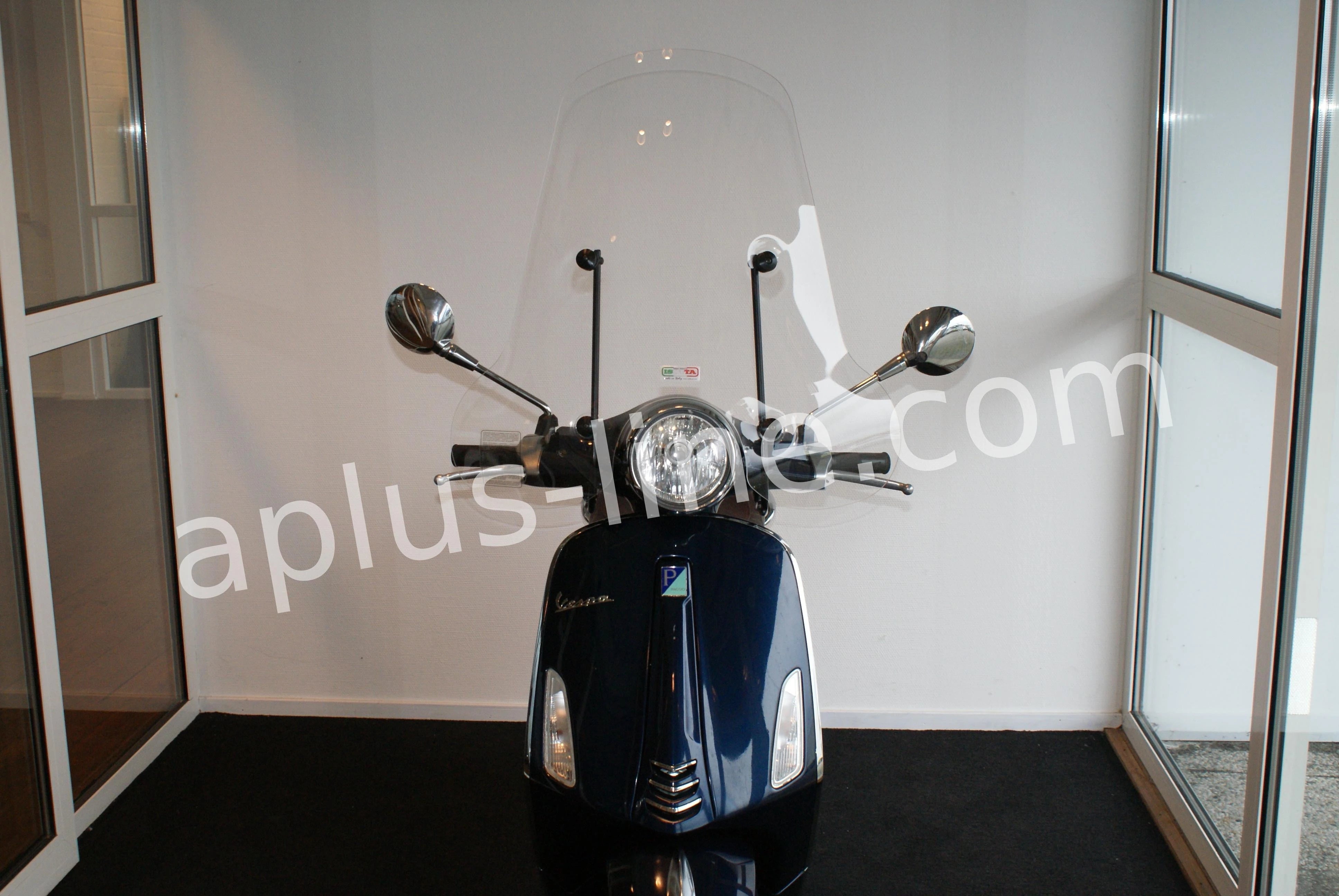 Windscherm Isotta Vespa Primavera (Orig Model) Netto Prijs - AE-trading