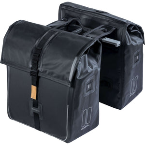 Basil fietstas dubbel Urban dry black MIK 50L - AE-trading