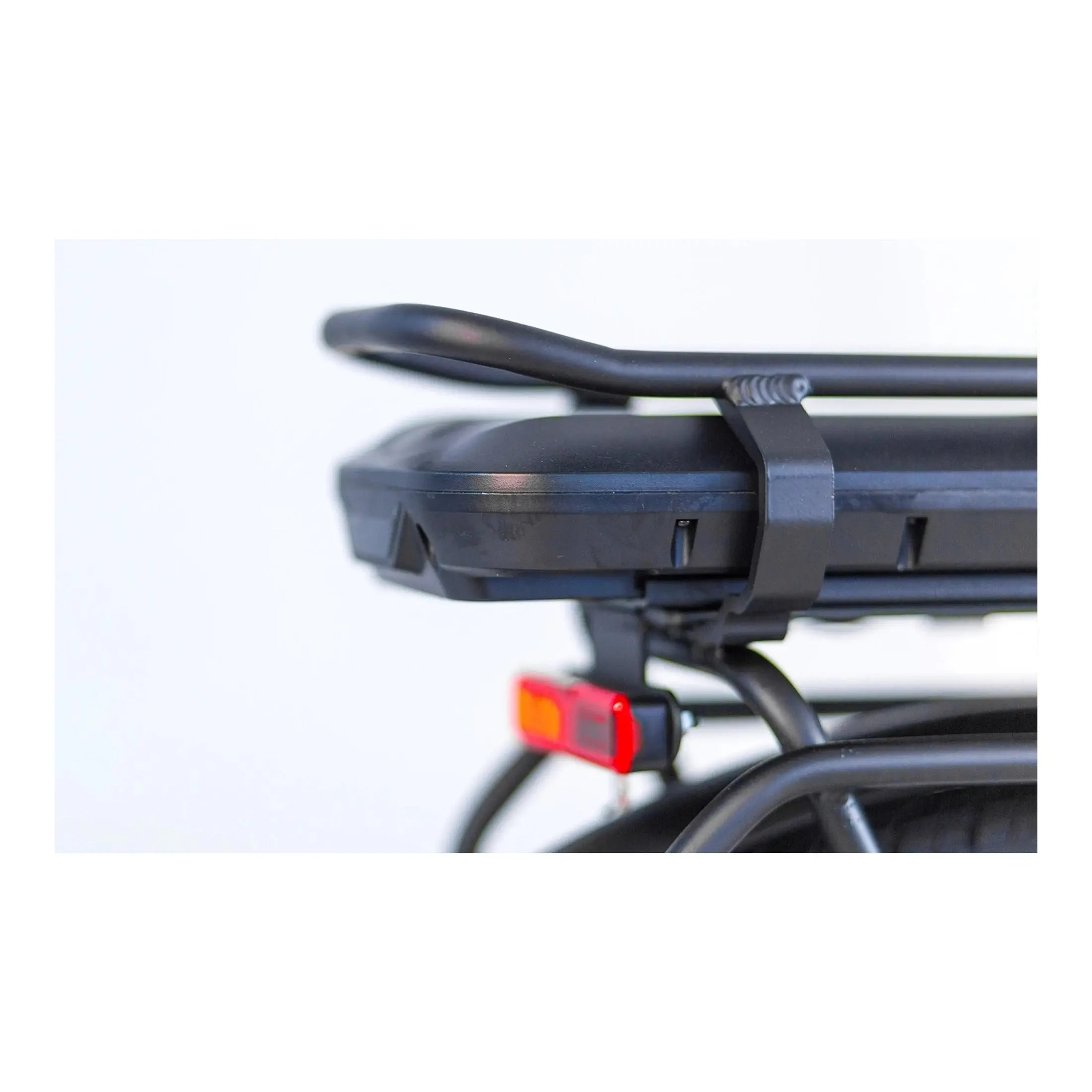 Tomos EB 05 - Elektrische Fiets - Glanzend Wit - 28 inch - 50 cm - Accu 522Wh - 250W Ananda Voorwielmotor - Shimano Tourney 7 Versnellingen - V-Brake Remmen - AE-trading