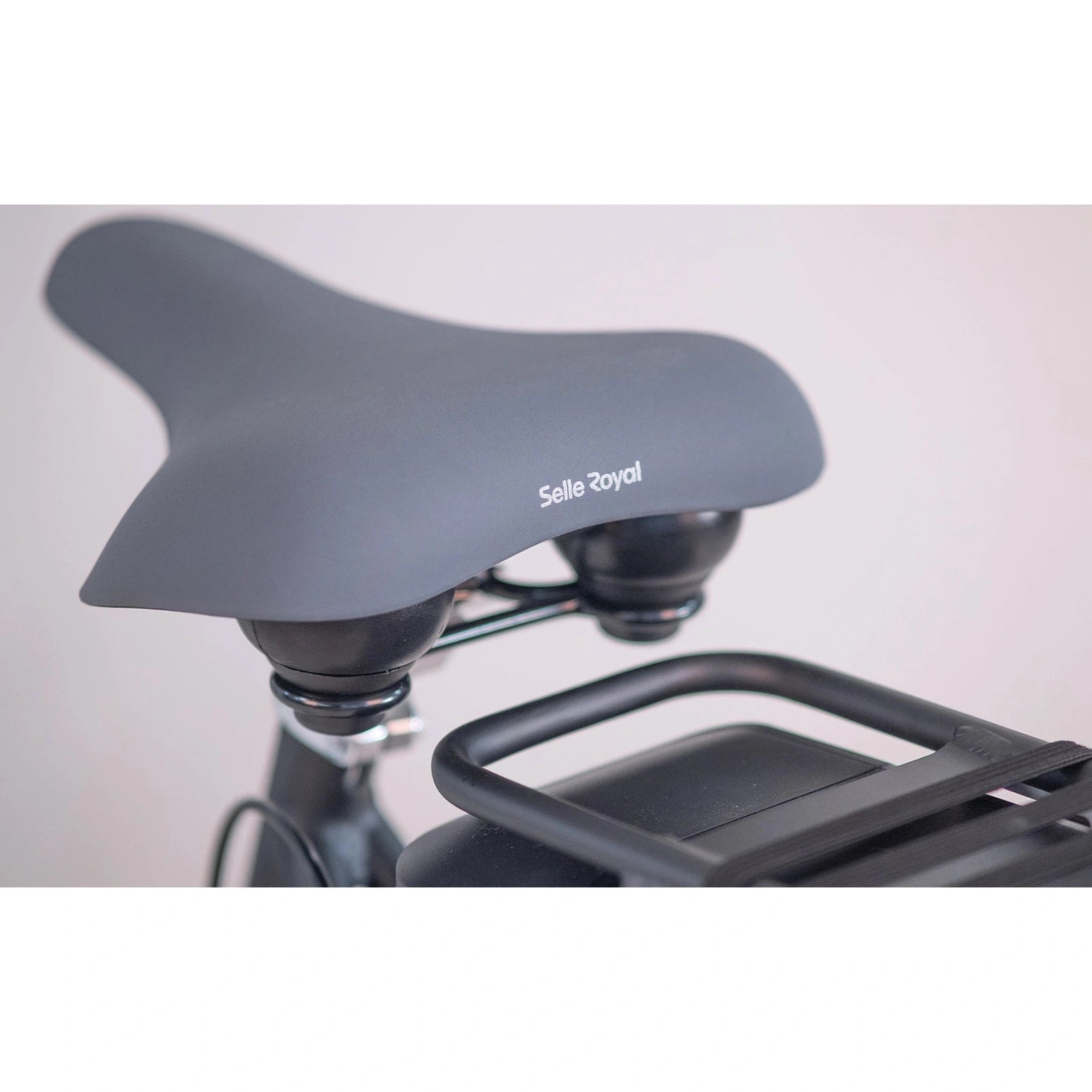 Tomos EB 08 – Coal Black Matt – Elektrische Stadsfiets – 28 inch – Ananda 250W Voorwielmotor – Shimano Nexus 3 Versnellingen – 522 Wh Accu – Framemaat 50 cm - AE-trading