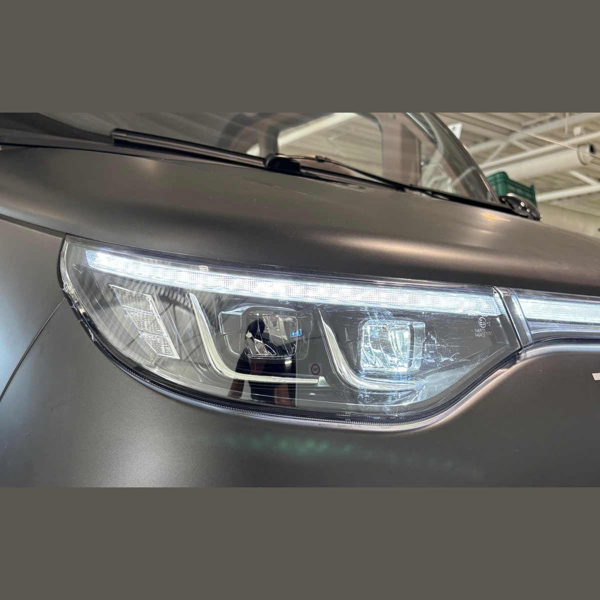 Tomos EC01 – Elektrische Brommobiel – Microcar 45 km/u – 2500W Motor – 100 km Actieradius – 2-zitter met Luxe Uitvoering - Wit