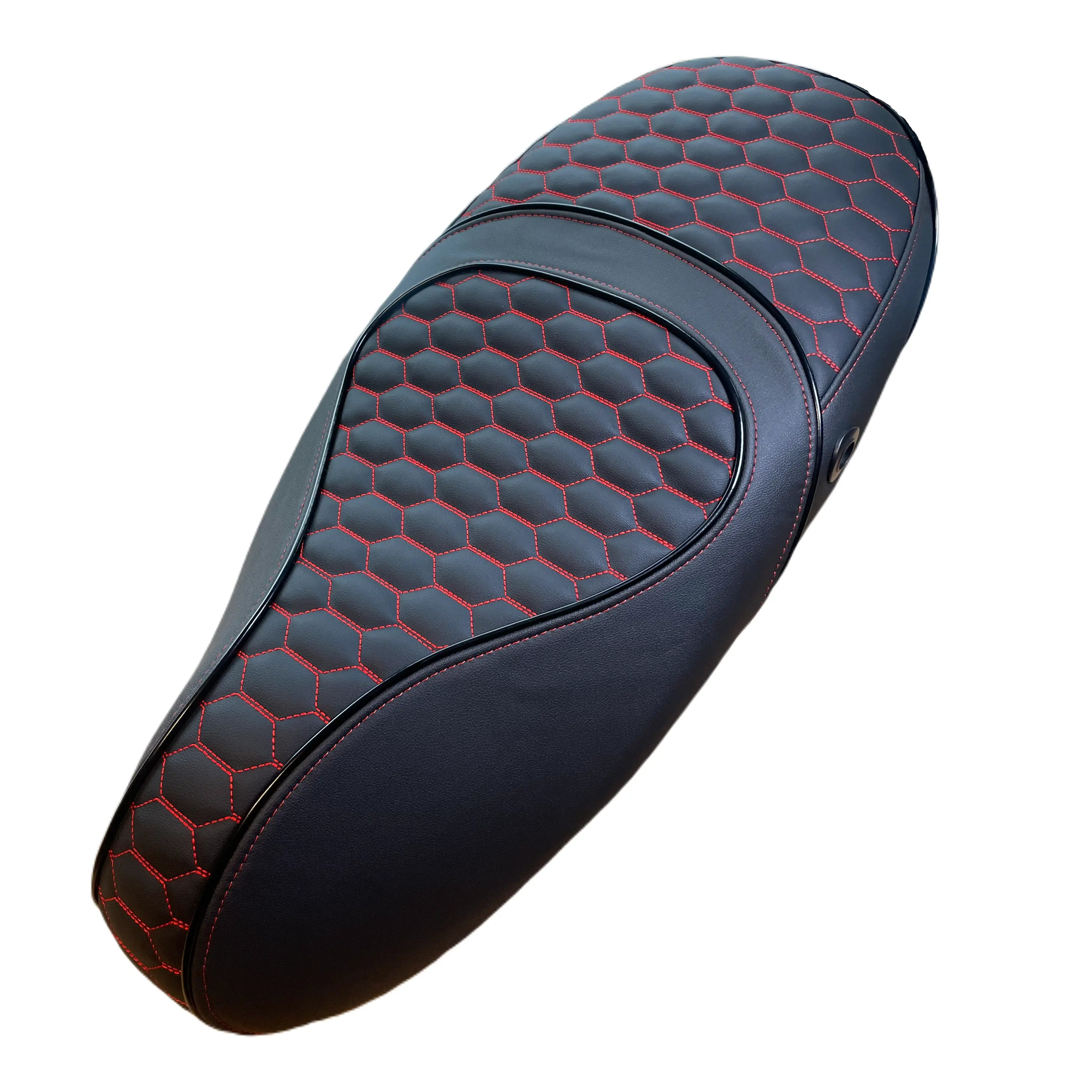 Vespa Sprint Custom Dubbelzits Zadel met RS-audi Rode Stiksels en Glans Zwarte Bies - High Quality