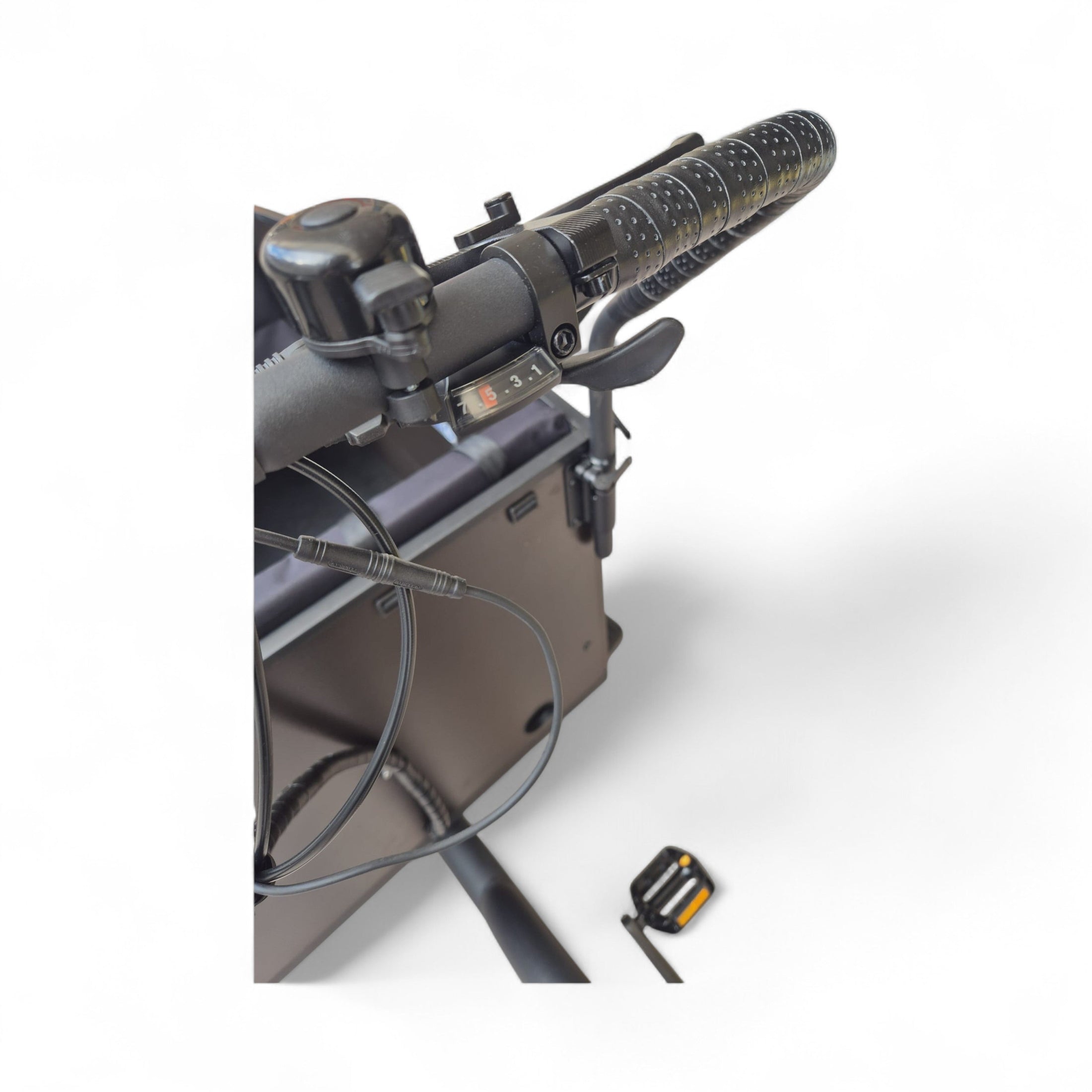 Vogue Journey Plus - Elektrische Bakfiets - Mat Zwart Zwarte Accenten - 48 cm - Accu 522Wh (36V, 14.5Ah) - Ananda Middenmotor - Shimano 7 Versnellingen - Hydraulische Remmen - AE-trading