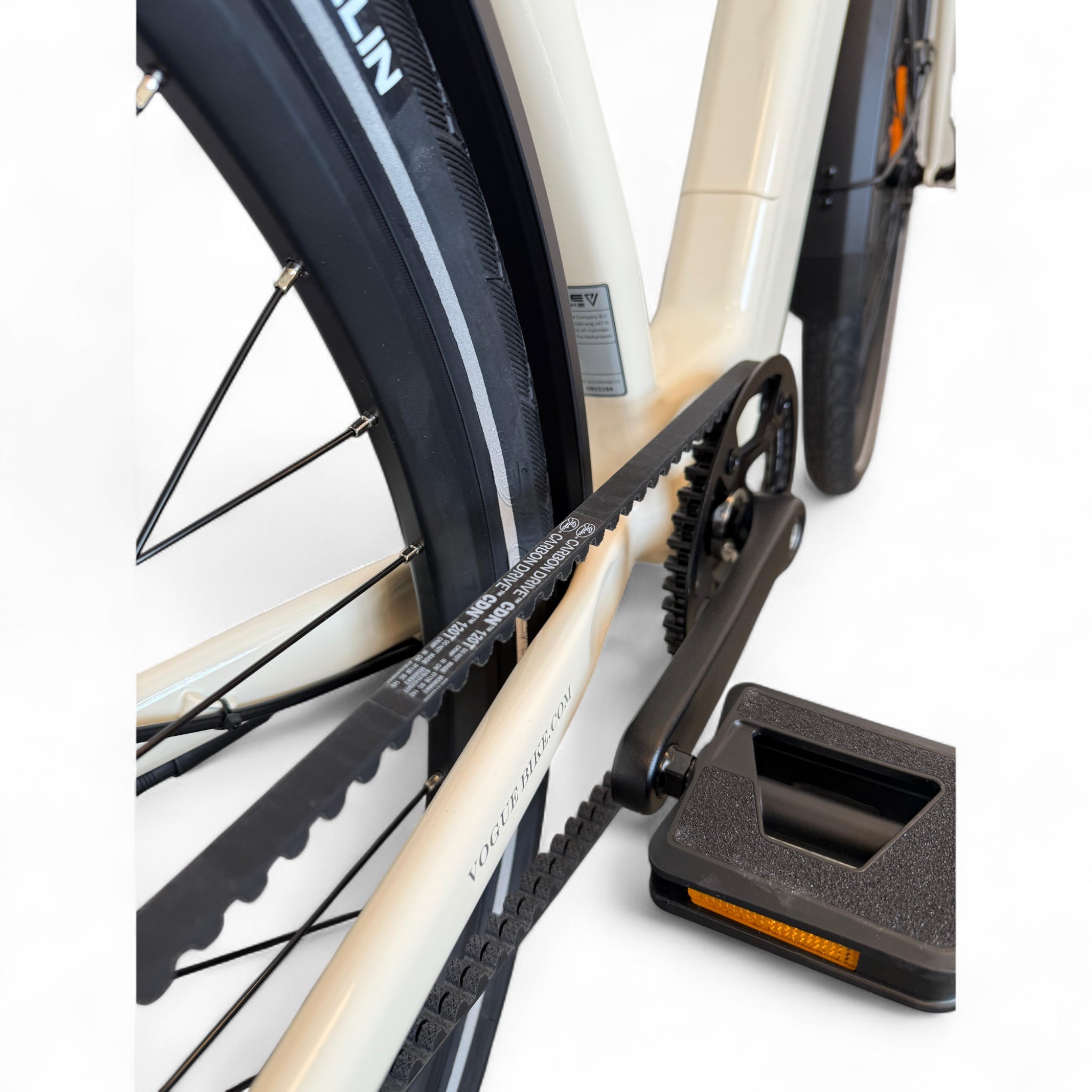 Vogue Motion – Elektrische Fiets – Wit – 28 inch – 250W – 36V – Shimano 7 Versnellingen – Actieradius 50-80 km - AE-trading