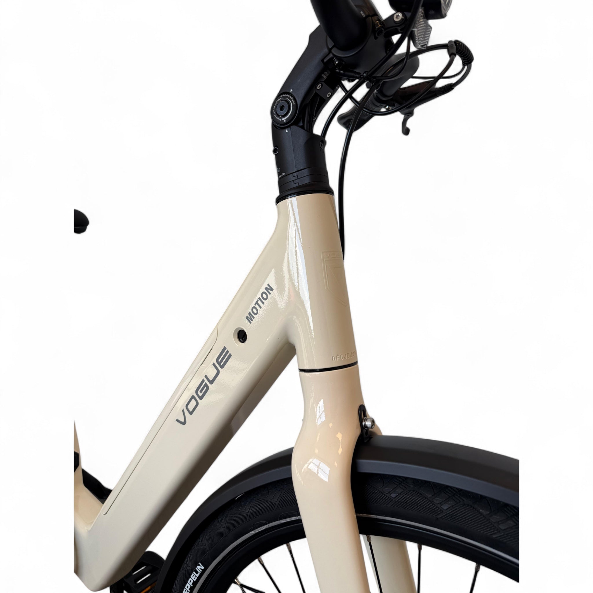Vogue Motion – Elektrische Fiets – Wit – 28 inch – 250W – 36V – Shimano 7 Versnellingen – Actieradius 50-80 km - AE-trading