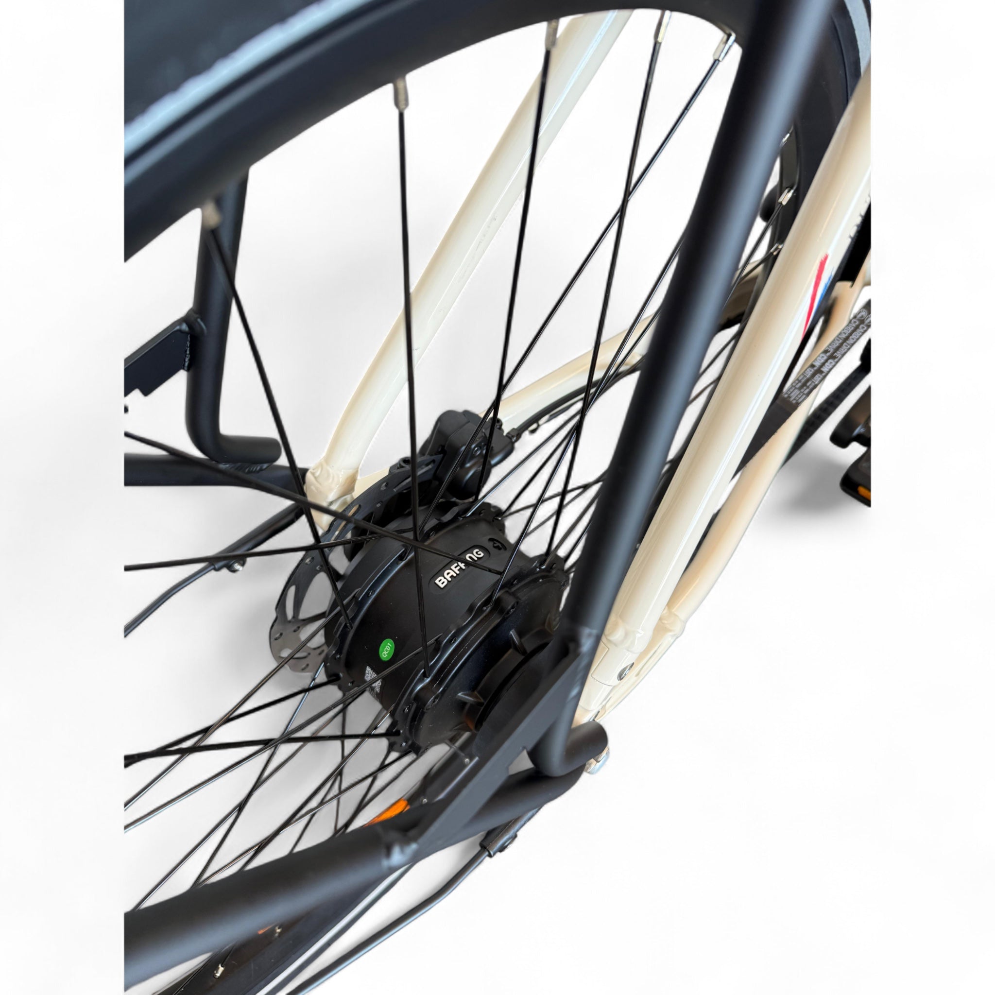 Vogue Motion – Elektrische Fiets – Wit – 28 inch – 250W – 36V – Shimano 7 Versnellingen – Actieradius 50-80 km - AE-trading