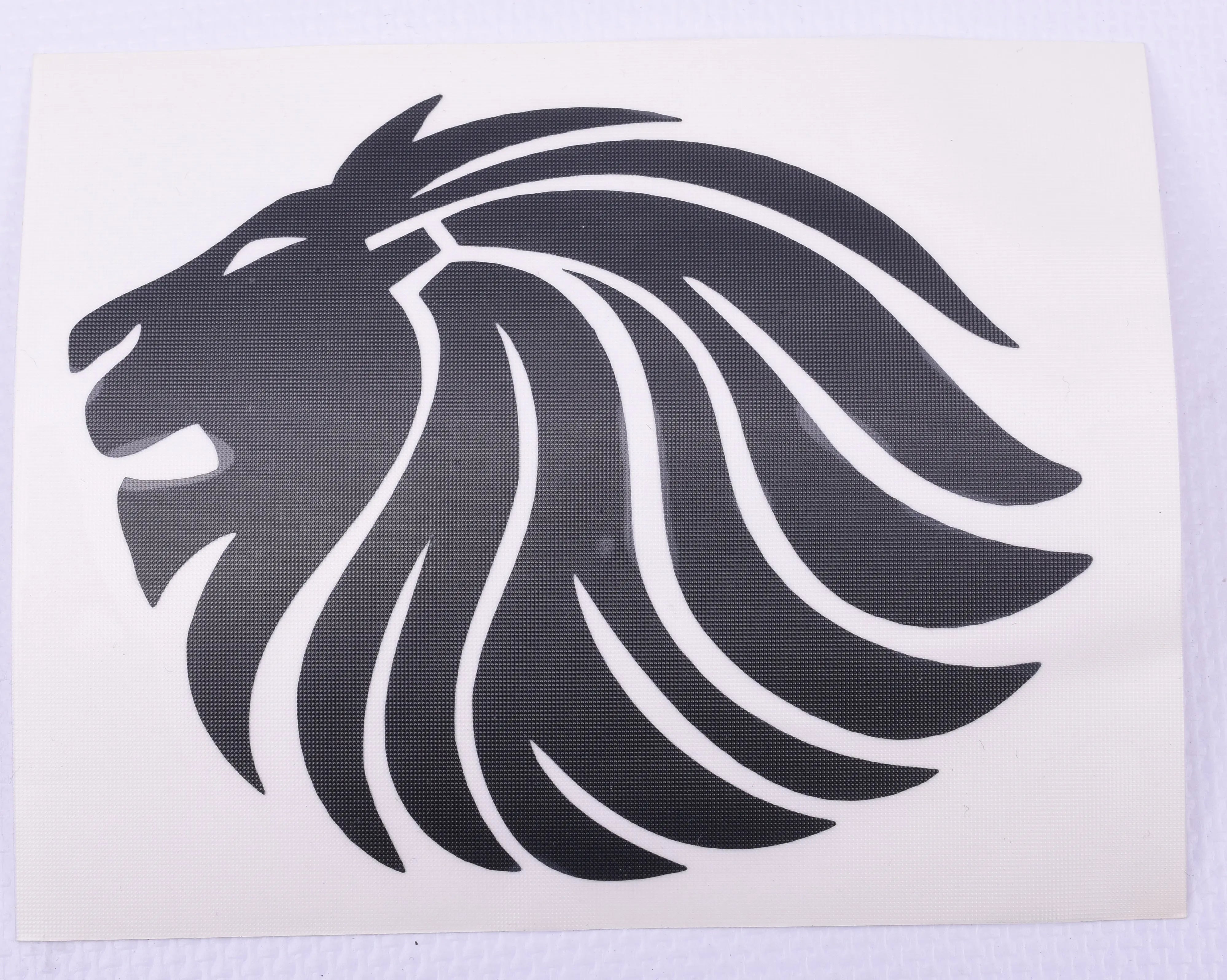98.072400 STICKER LION 9CM ZWART TRIBEL - AE-trading