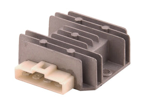 Spanningsregelaar 4-polig (plat) | GY6 4T - AE-trading