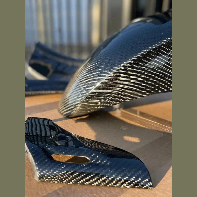 Carbon Fiber Bougiekap Vespa Sprint/Primavera - AE-trading