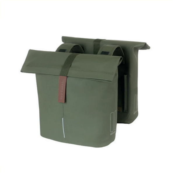 Basil City dubbele fietstas, vegan leather, waterkerende vouwsluiting, Universal Bridge systeem (geschikt voor Basil DBS, MIK, Racktime platen (apart verkrijgbaar)), geschikt voor Basil afstandhouder (apart verkrijgbaar), reflectie, 28-32L, Moss green - AE-trading