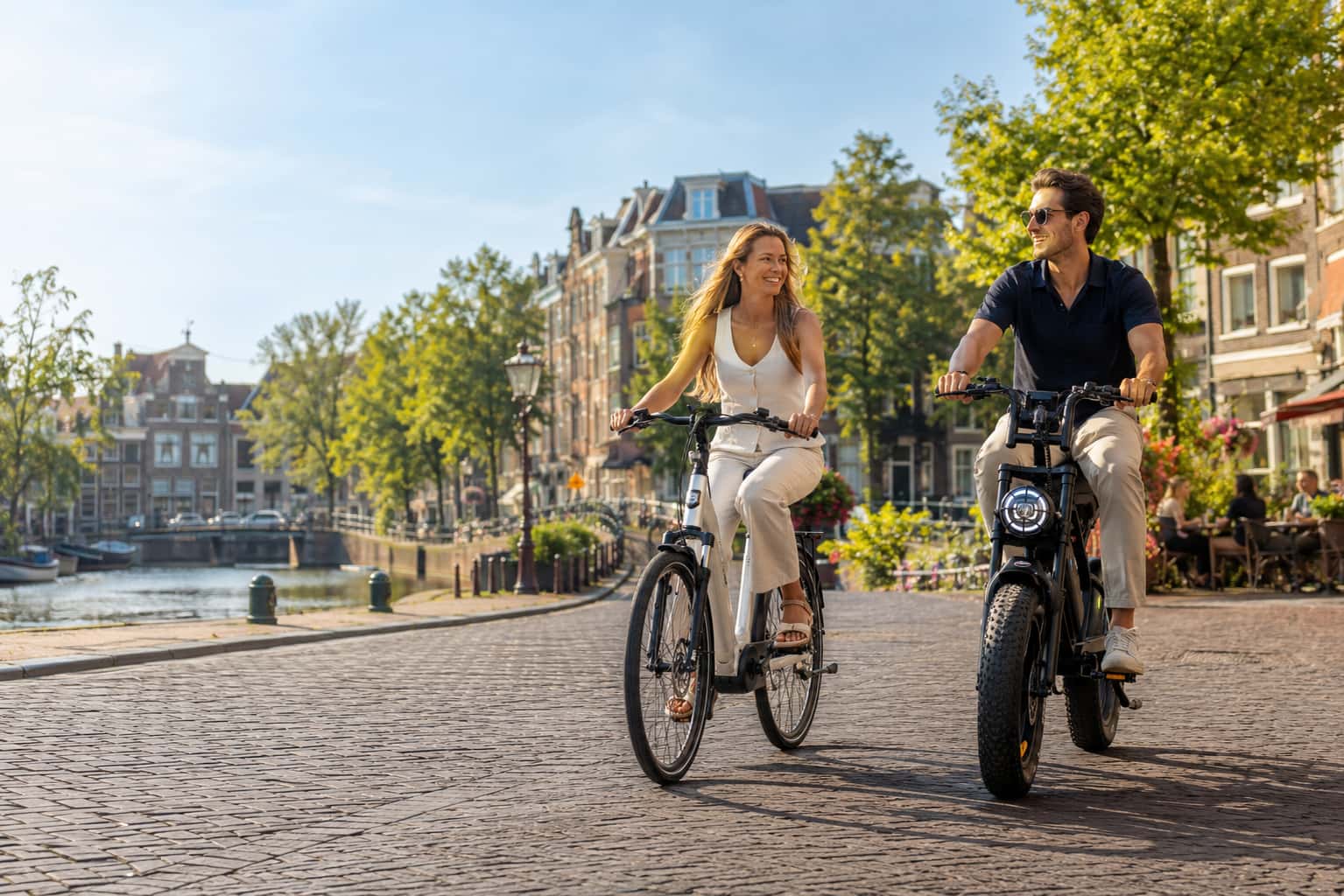 AE-trading_-_E-bikes_Fatbikes_Bakfietsen