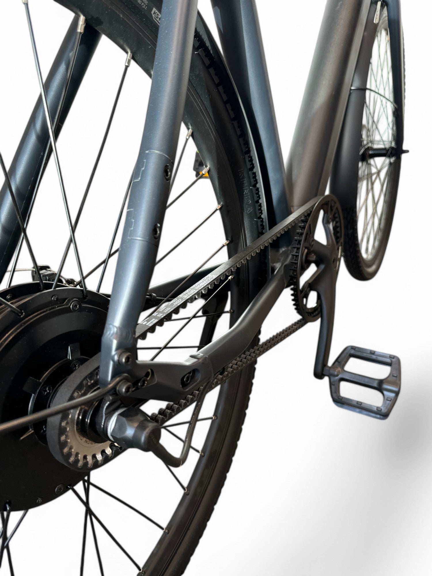 Vogue C4 Elektrische fiets 7SP Belt 36V 12,8Ah E-bike - Stealth Black - AE-trading