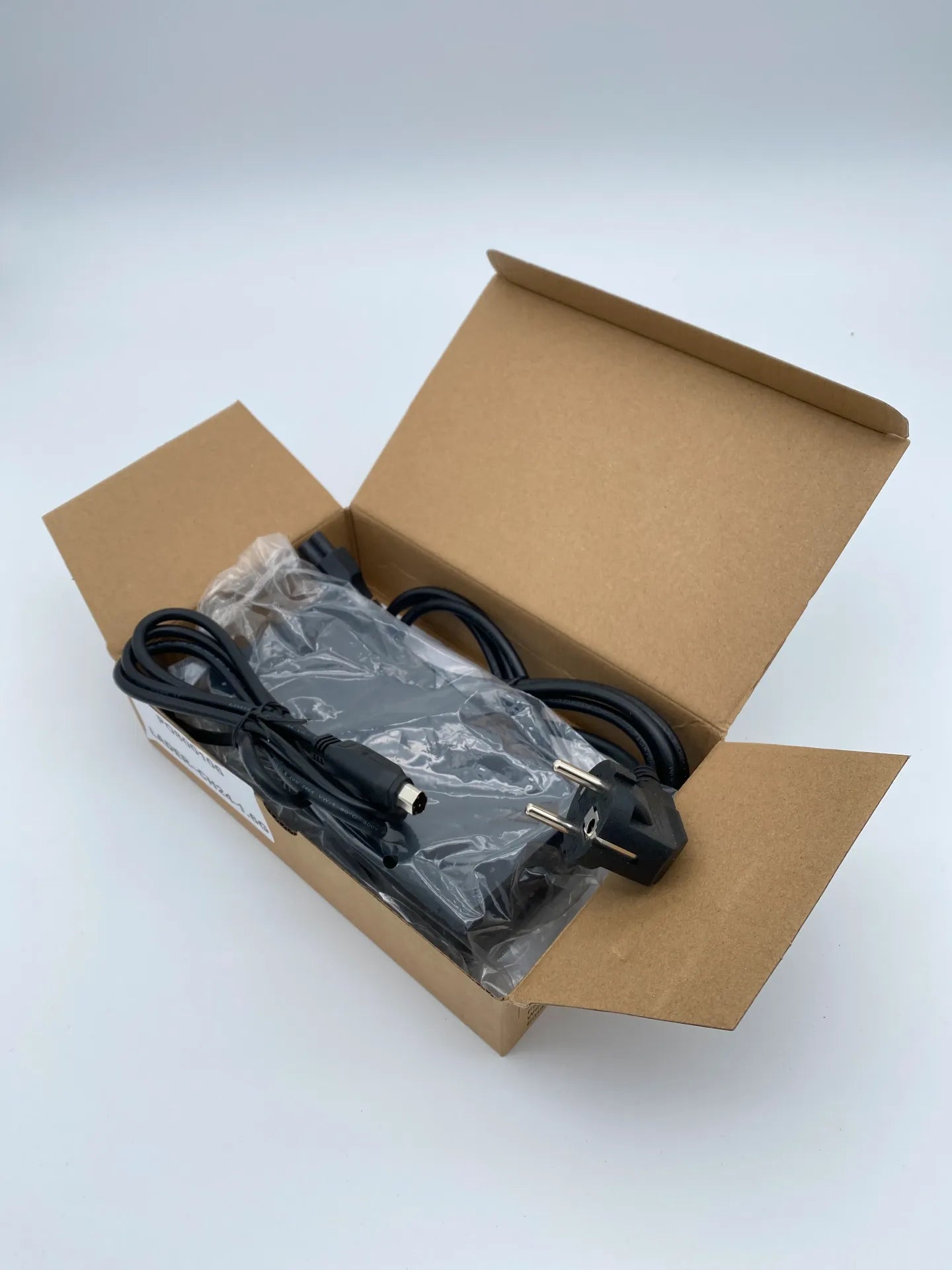 Oplader CH24-1.6G – 2786E geschikt voor Cangoo Easy E - AE-trading