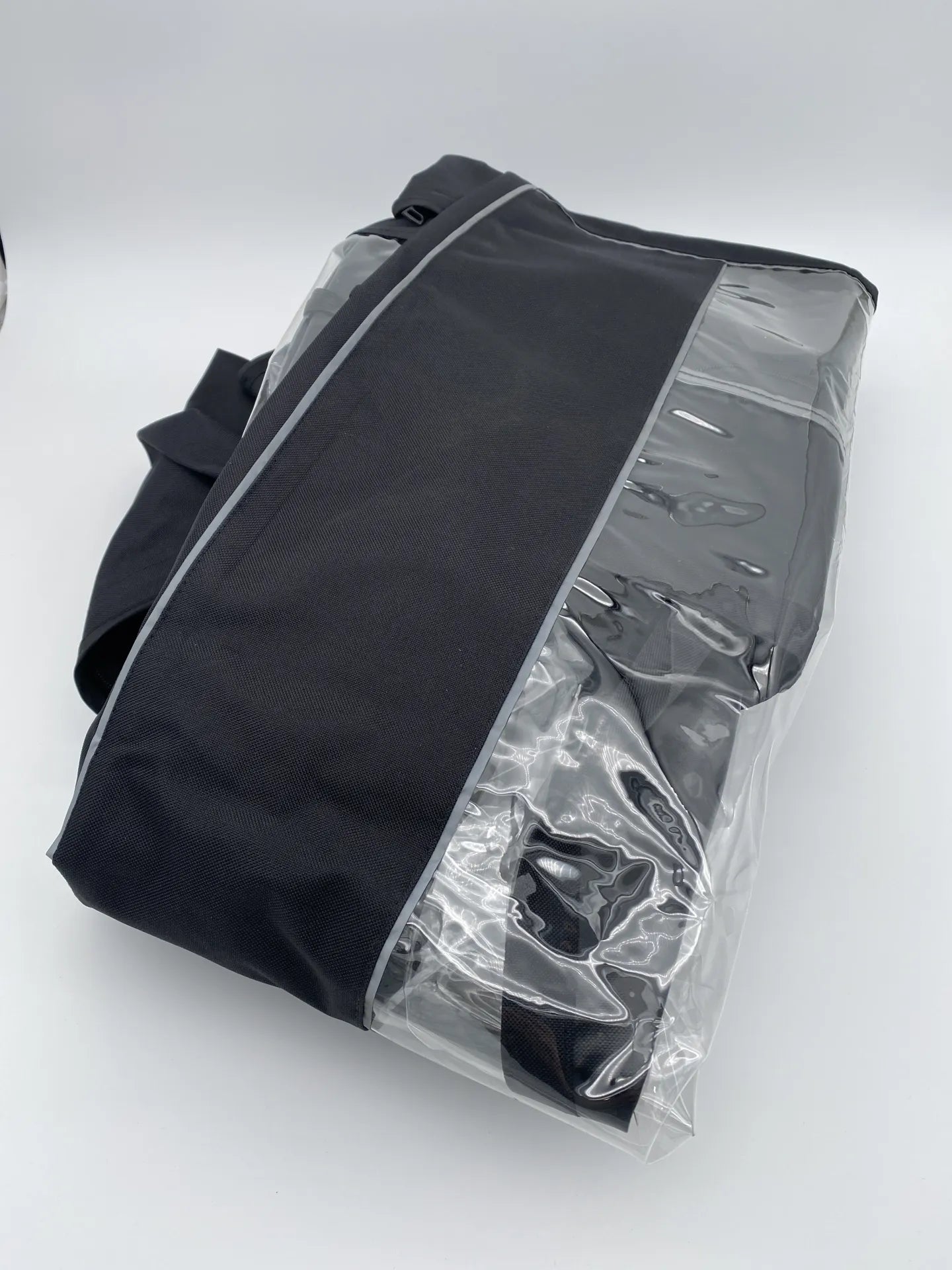 Cangoo Scoobi 2017 Regenhuif – Zwart - AE-trading