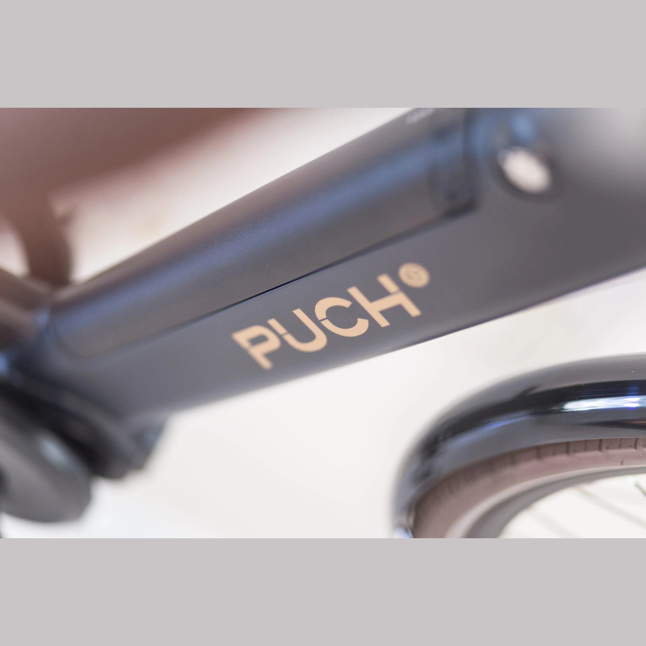 PUCH E-Dance S N7 Elektrische Fiets - Damesfiets - Mat Zwart - Lage instap - Ananda M80 - 7-versnellingen - E-bike
