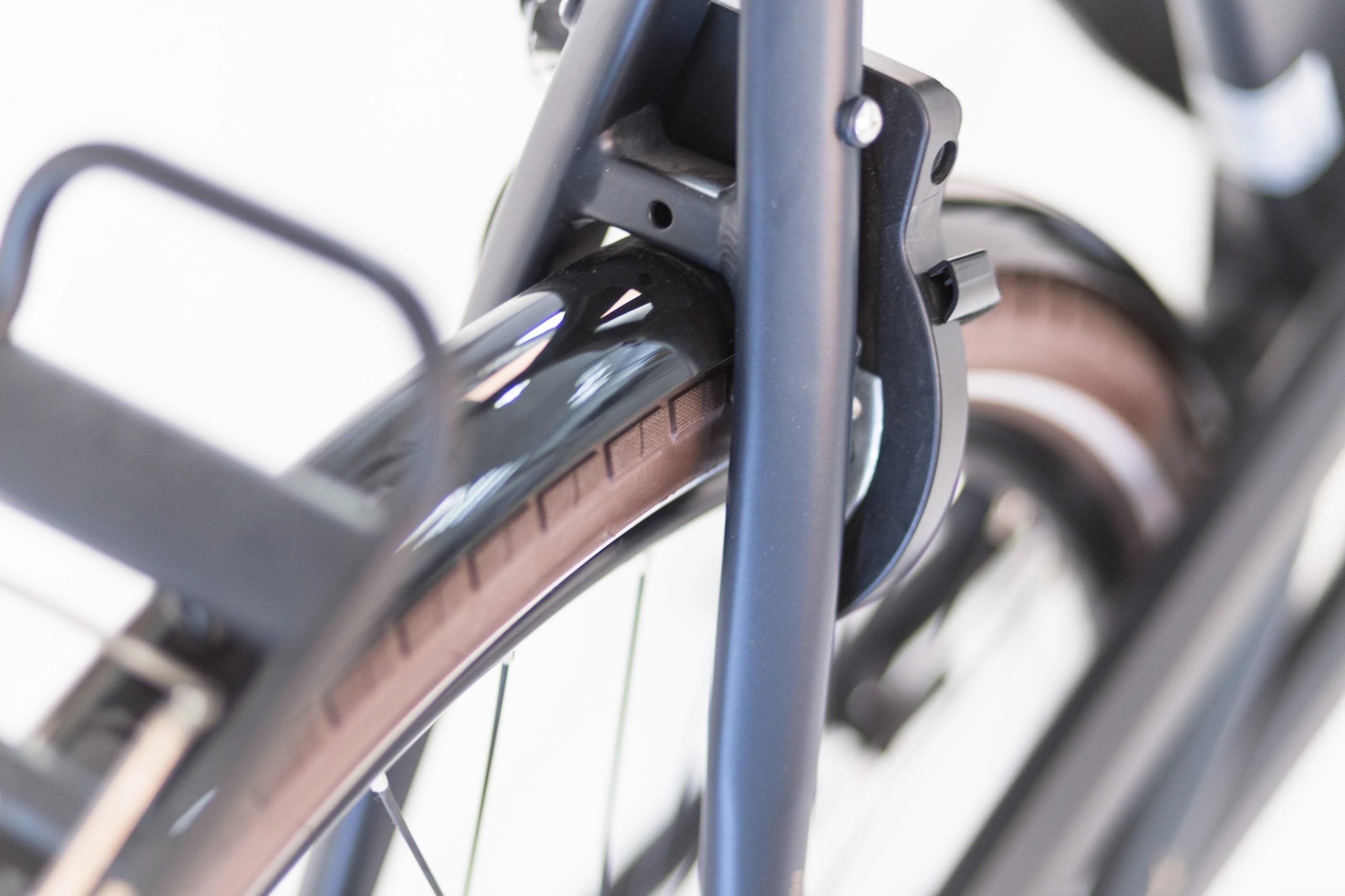 PUCH E-Dance S N7 Elektrische Fiets - Damesfiets - Mat Zwart - Lage instap - Ananda M80 - 7-versnellingen - E-bike - AE-trading