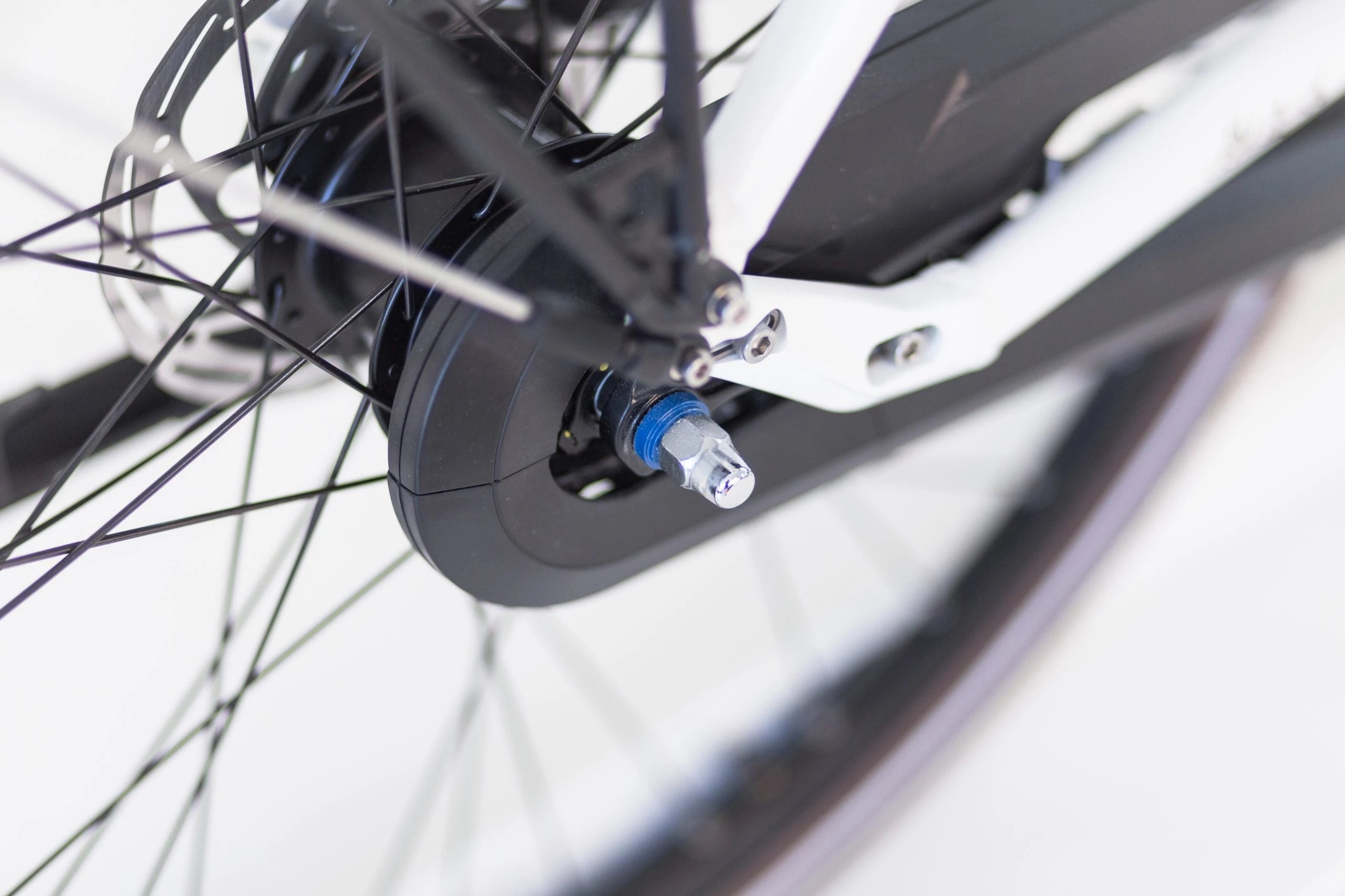 Puch E-Dance S N7 Elektrische Fiets - Damesfiets - Glans wit - Lage instap - Ananda M80 - 7 versnellingen - E-bike - AE-trading