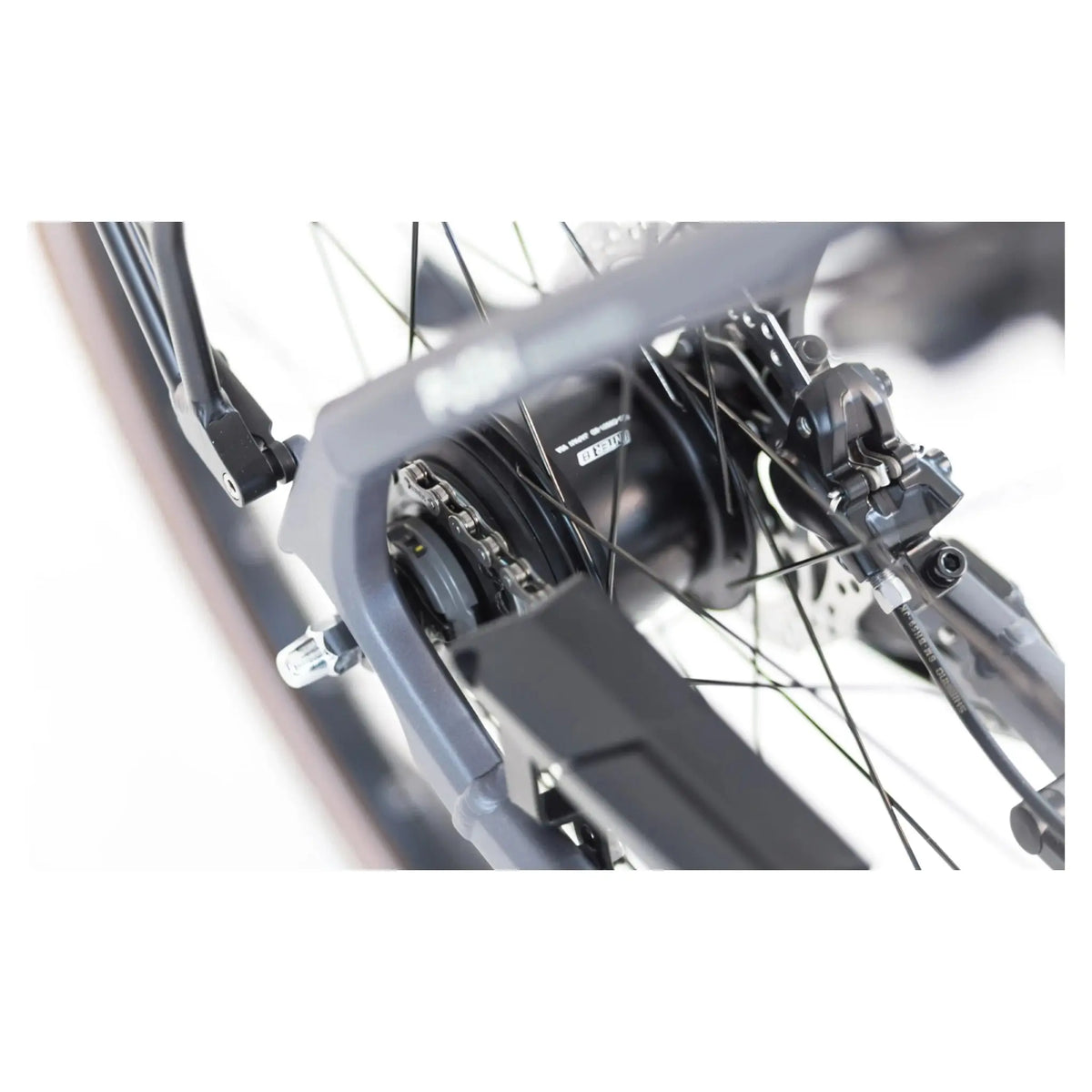 Puch E-Maxi S+ Active Plus 500 - Elektrische Fiets - Mat Zwart - Accu 500Wh - 250W Bosch Middenmotor - Shimano Nexus 8 Versnellingen - Hydraulische Remmen - AE-trading