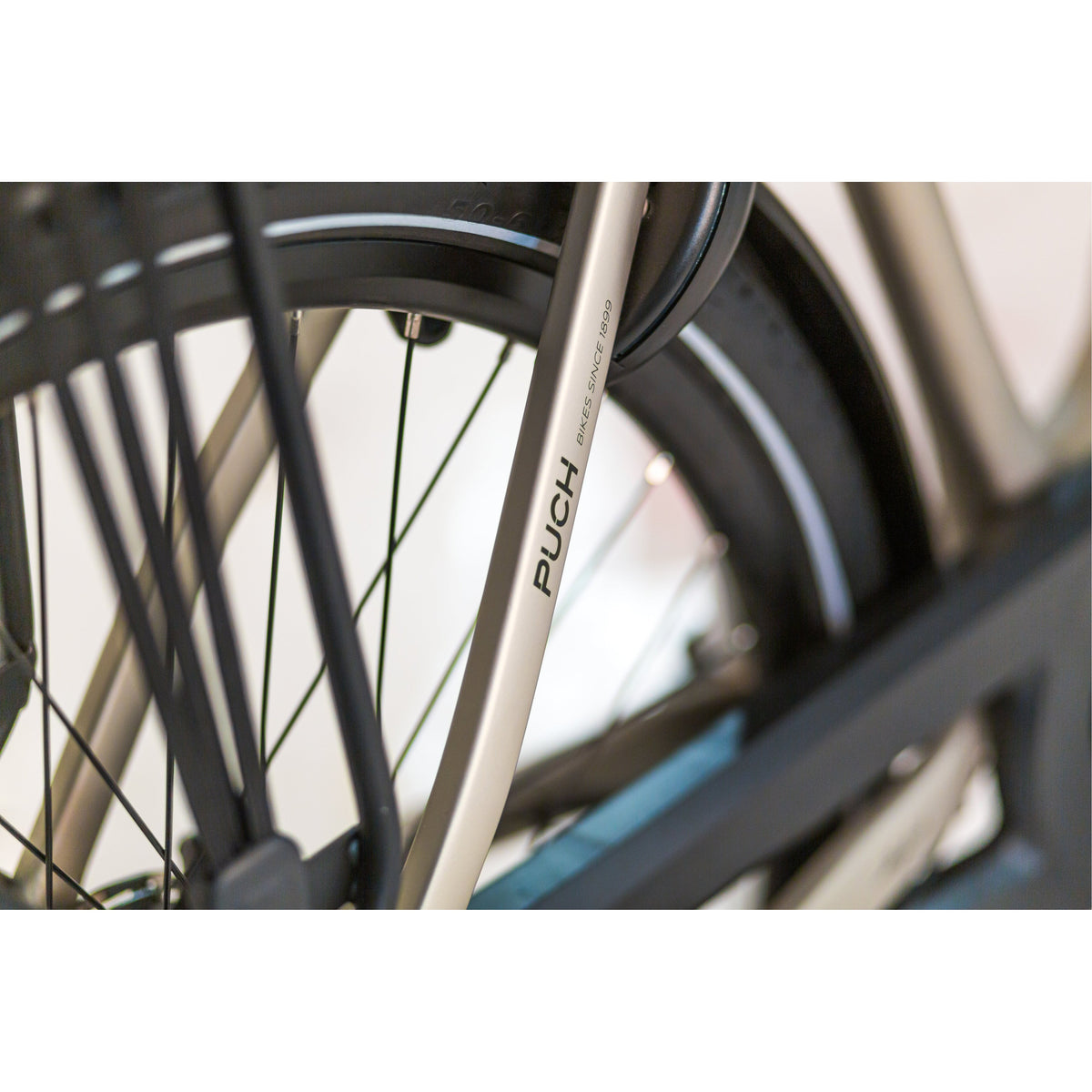 Puch E-Soul N7 - Titanium Grey Matt - Hoge Instap - 55cm - AE-trading