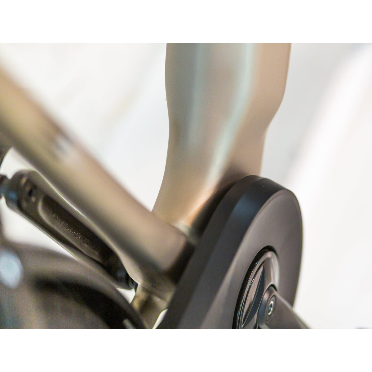 Puch E-Soul N7 - Titanium Grey Matt - Hoge Instap - 55cm - AE-trading