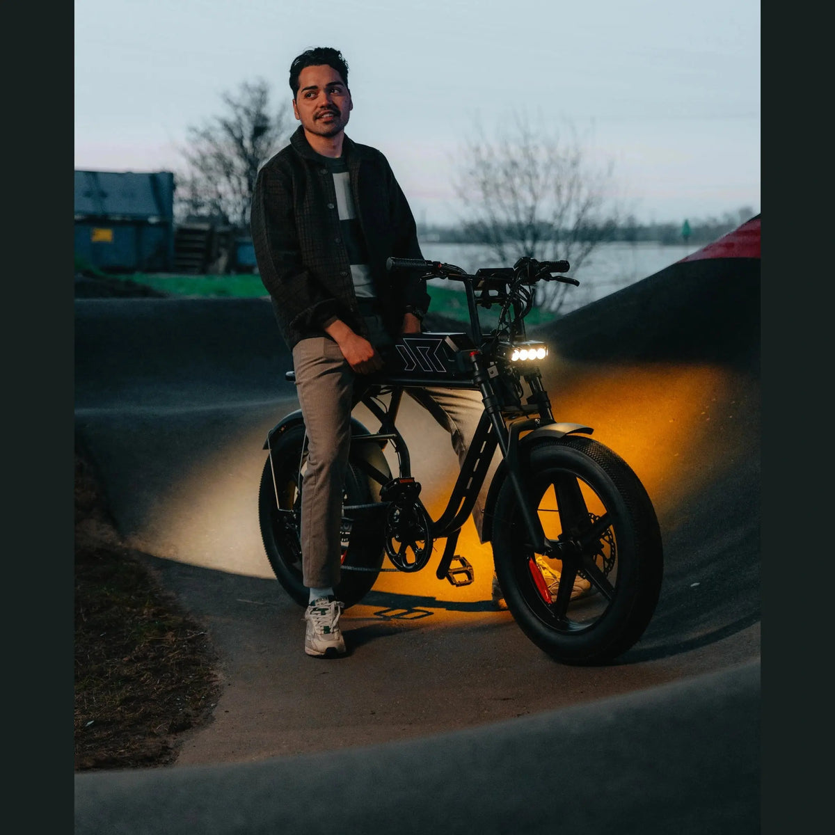 Pulse R1 Cross Fatbike - Zwart - AE-trading