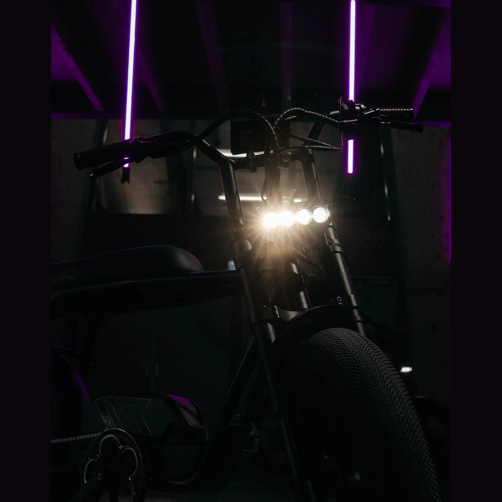 Pulse R1 Cross Fatbike - Zwart - AE-trading