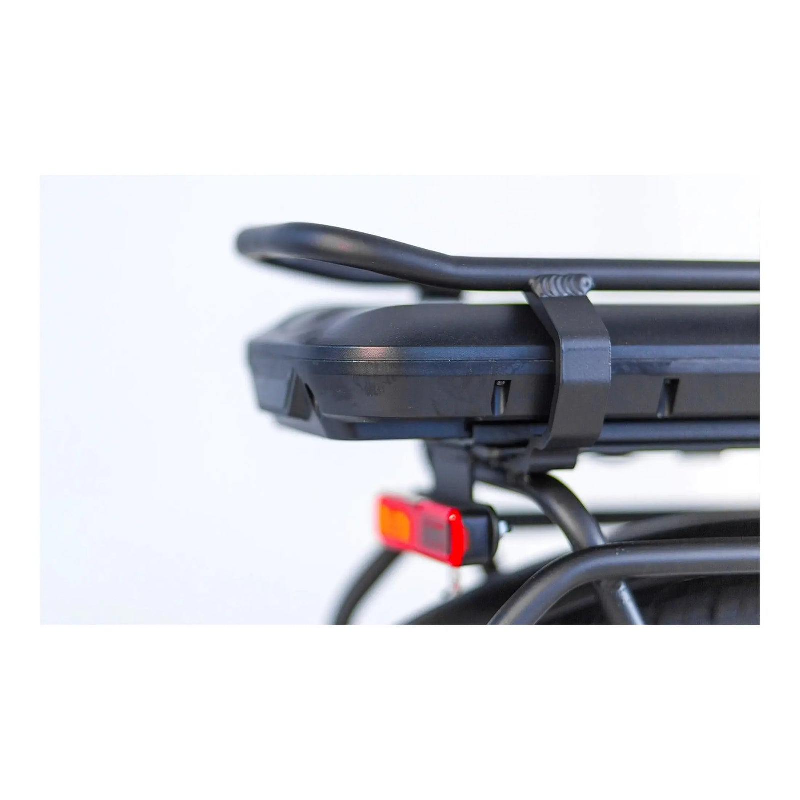 Tomos EB 05 - Elektrische Fiets - Glanzend Wit - 28 inch - 50 cm - Accu 522Wh - 250W Ananda Voorwielmotor - Shimano Tourney 7 Versnellingen - V-Brake Remmen - AE-trading