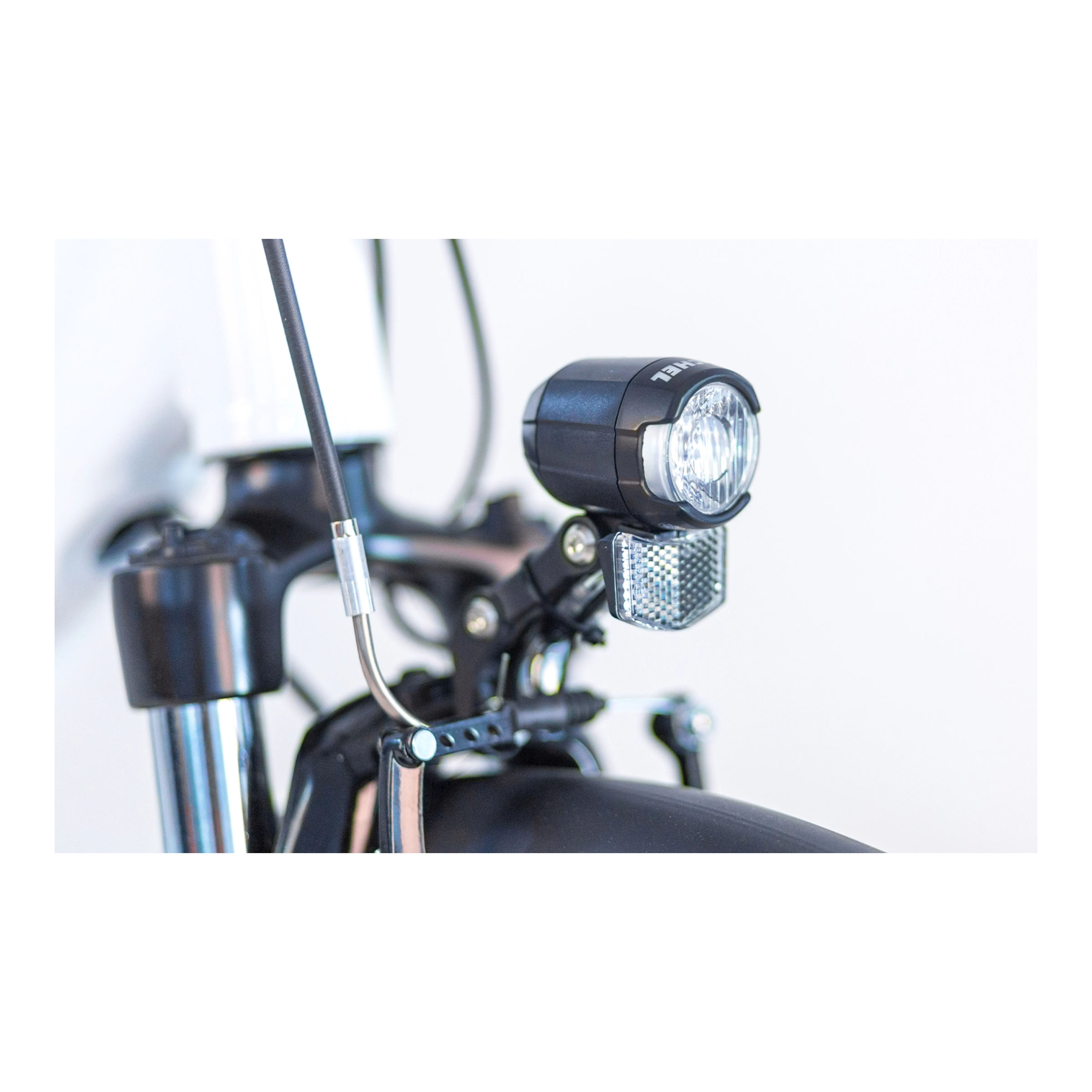 Tomos EB 05 - Elektrische Fiets - Glanzend Zwart - 28 inch - 50 cm - Accu 522Wh - 250W Ananda Voorwielmotor - Shimano Tourney 7 Versnellingen - V-Brake Remmen - AE-trading