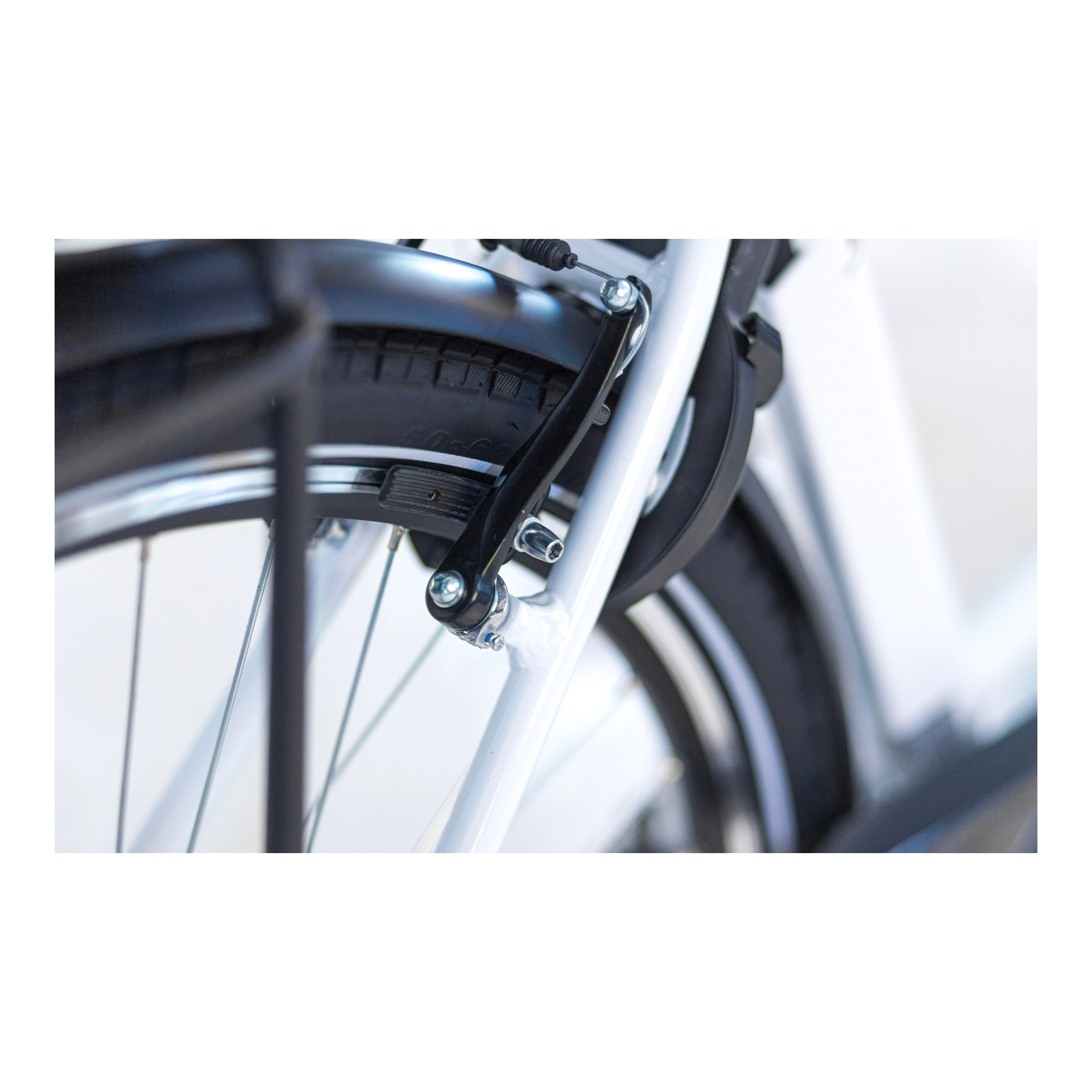Tomos EB 05 - Elektrische Fiets - Glanzend Zwart - 28 inch - 50 cm - Accu 522Wh - 250W Ananda Voorwielmotor - Shimano Tourney 7 Versnellingen - V-Brake Remmen - AE-trading