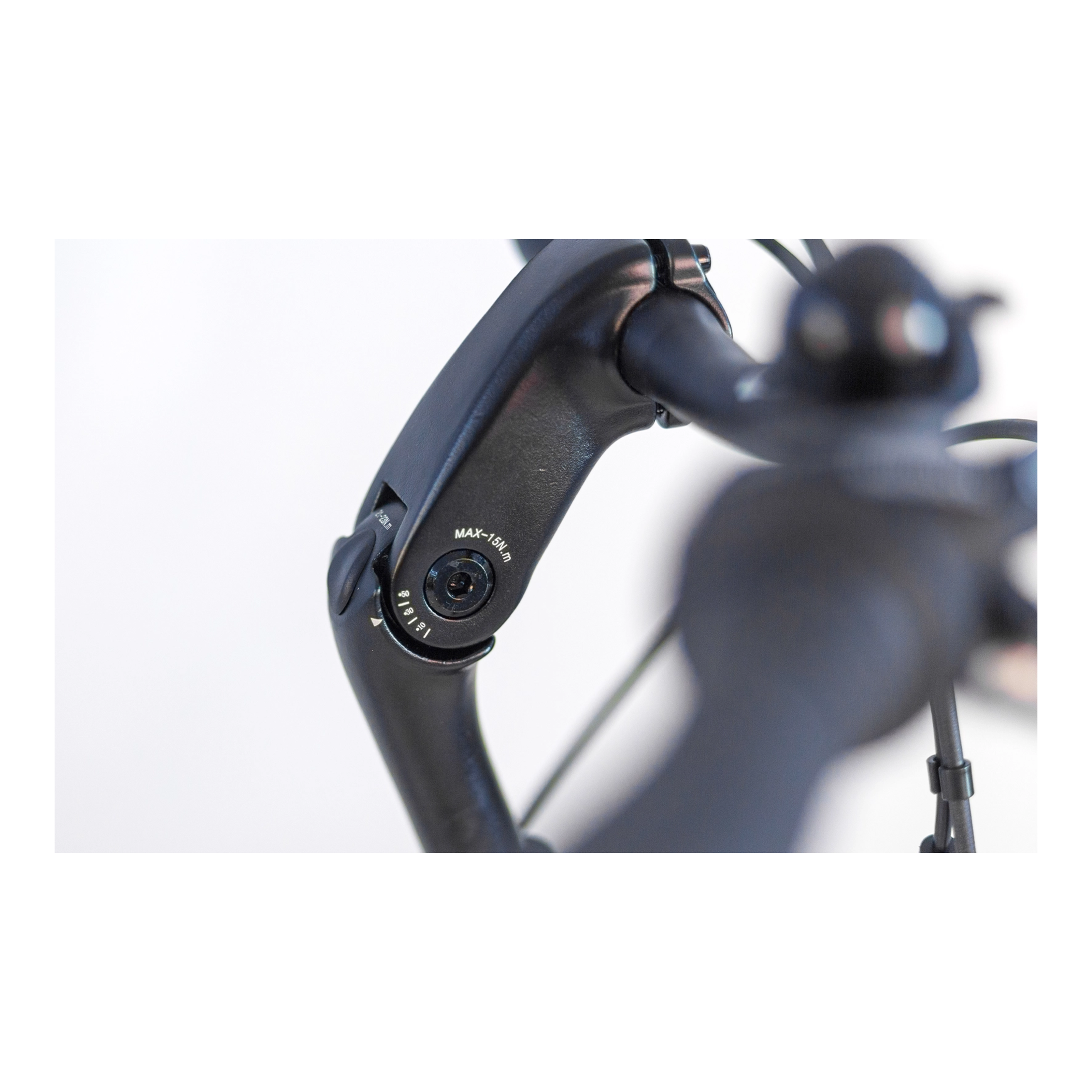 Tomos EB 05 - Elektrische Fiets - Glanzend Zwart - 28 inch - 50 cm - Accu 522Wh - 250W Ananda Voorwielmotor - Shimano Tourney 7 Versnellingen - V-Brake Remmen - AE-trading