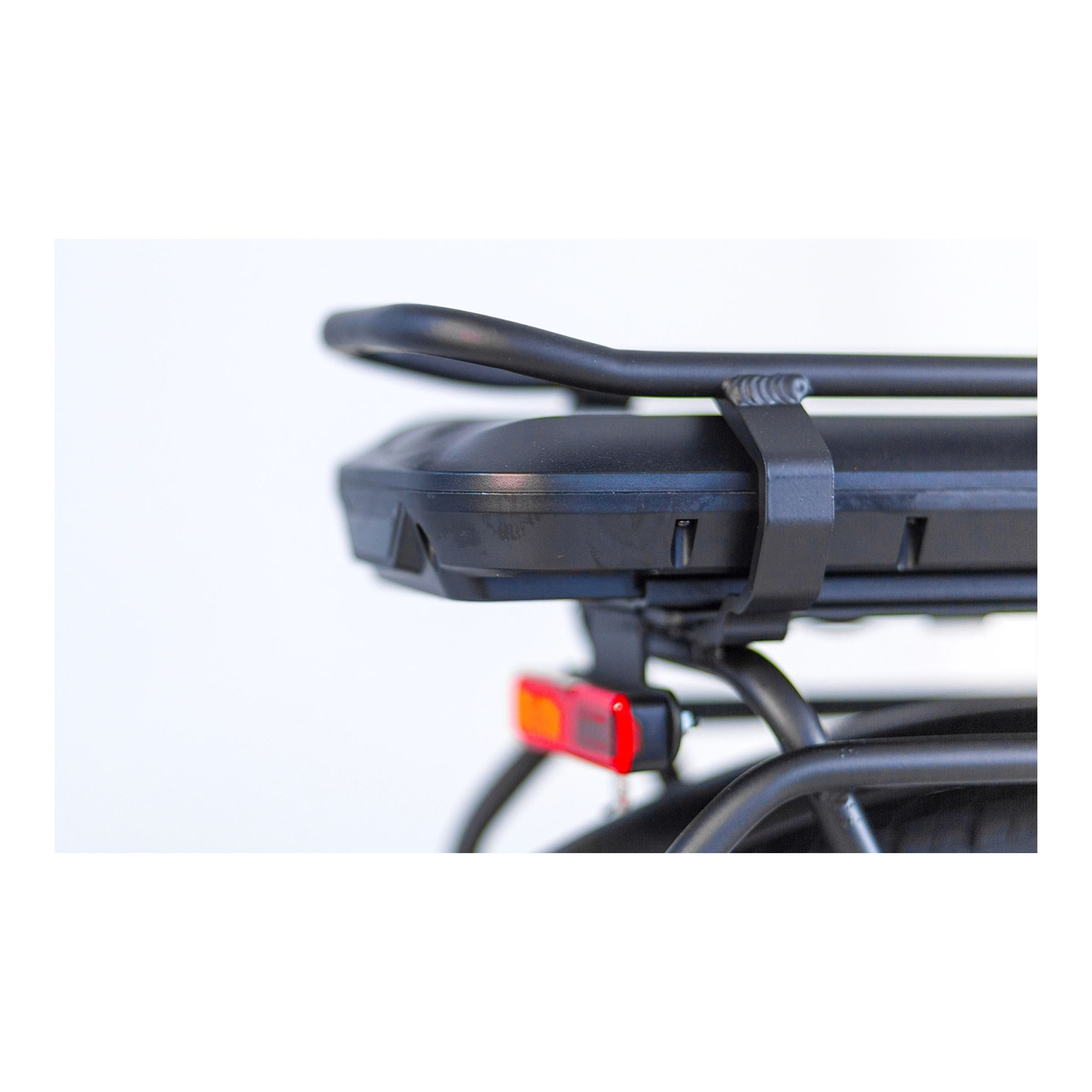 Tomos EB 05 - Elektrische Fiets - Glanzend Zwart - 28 inch - 50 cm - Accu 522Wh - 250W Ananda Voorwielmotor - Shimano Tourney 7 Versnellingen - V-Brake Remmen - AE-trading