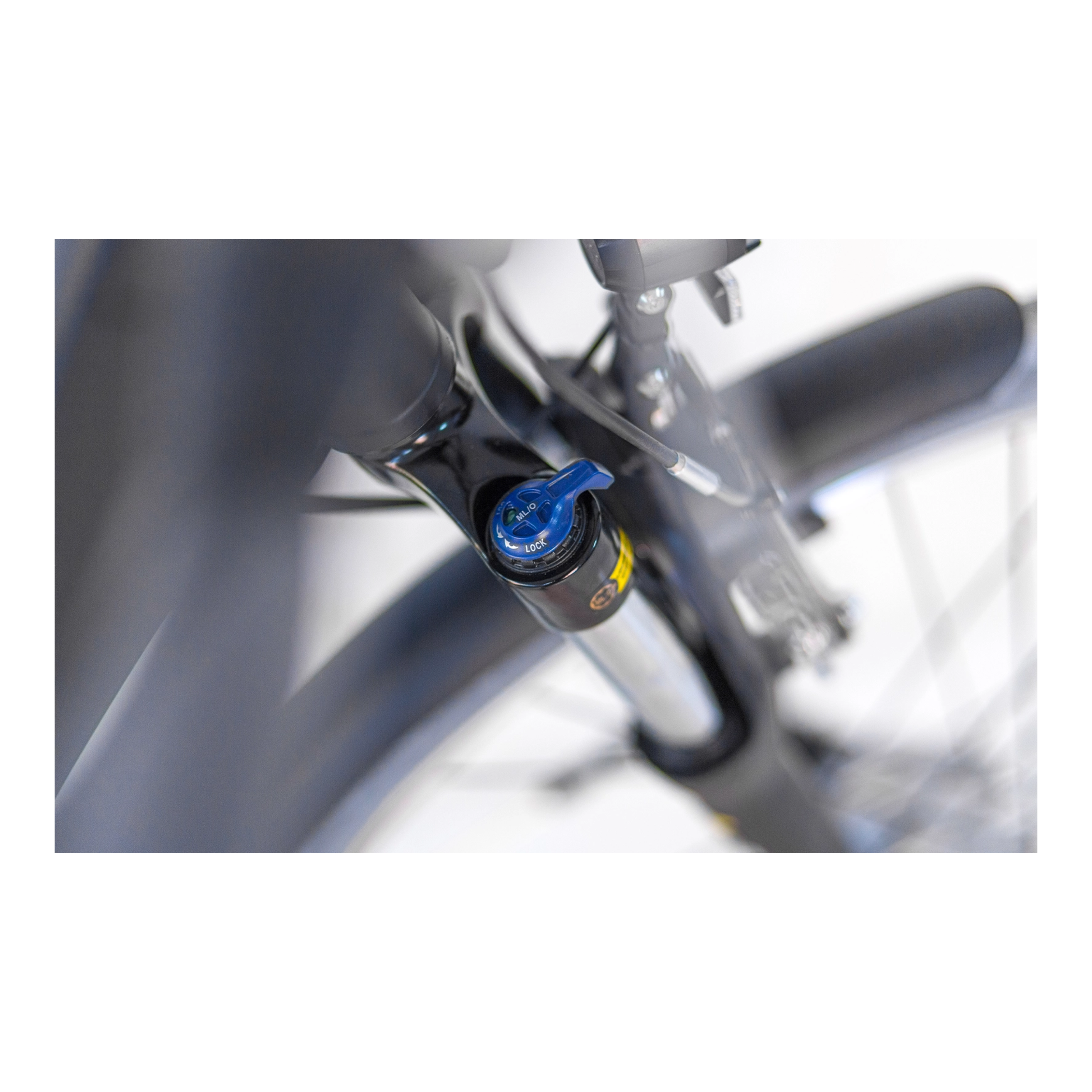 Tomos EB 06 - Elektrische Fiets - Glanzend Donkerblauw - 28 inch - 55 cm - Accu 522Wh - 250W Ananda Voorwielmotor - Shimano Nexus 7 Versnellingen - V-Brake Remmen - AE-trading