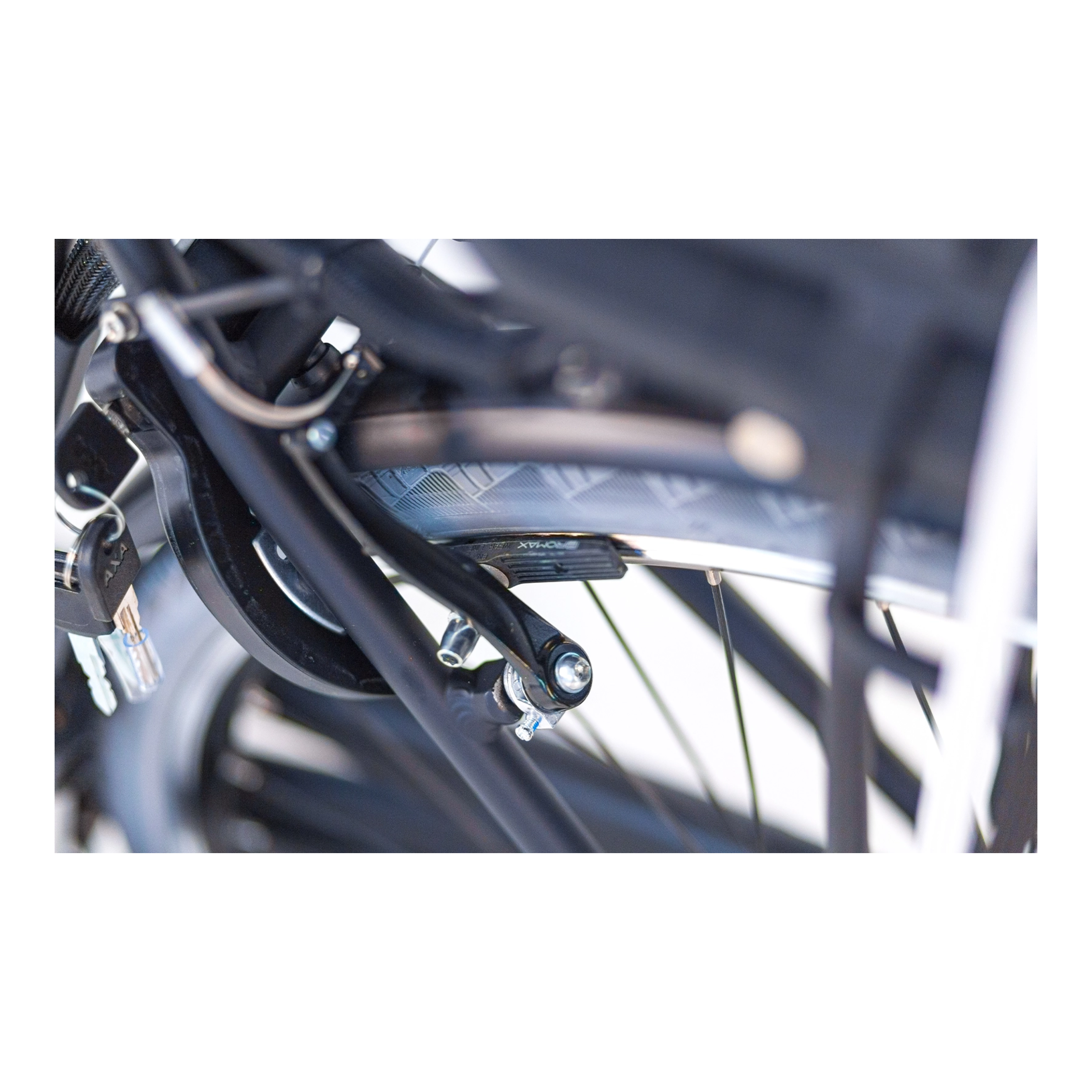 Tomos EB 06 - Elektrische Fiets - Glanzend Donkerblauw - 28 inch - 50 cm - Accu 522Wh - 250W Ananda Voorwielmotor - Shimano Nexus 7 Versnellingen - V-Brake Remmen - AE-trading