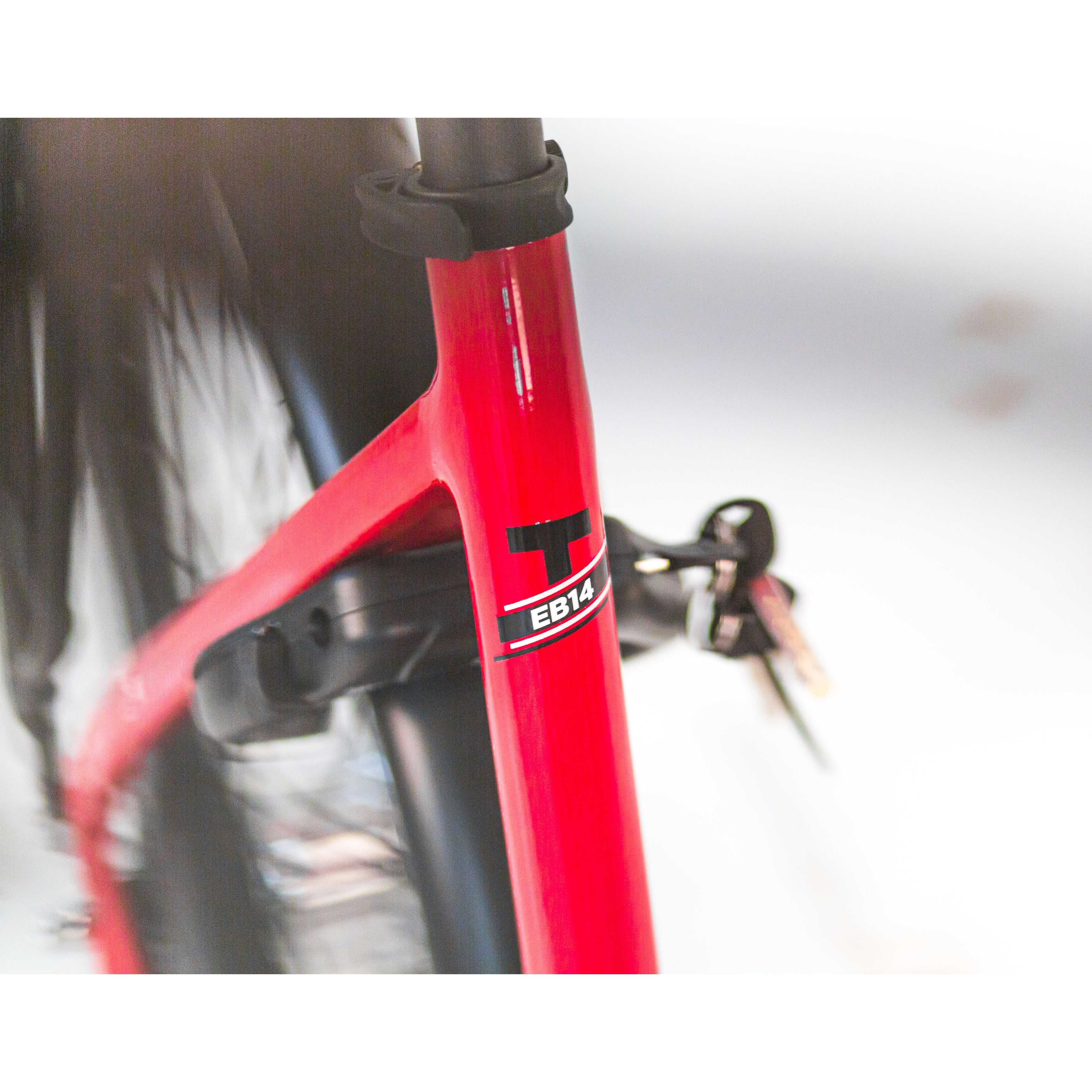 Tomos EB 14 - Red Glossy - Lage Instap - 55m - 748Wh - AE-trading
