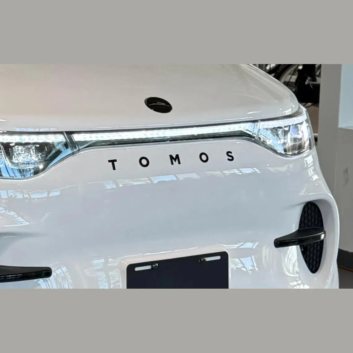 Tomos EC01 – Elektrische Brommobiel – Microcar 45 km/u – 2500W Motor – 100 km Actieradius – 2-zitter met Luxe Uitvoering - Wit - AE-trading