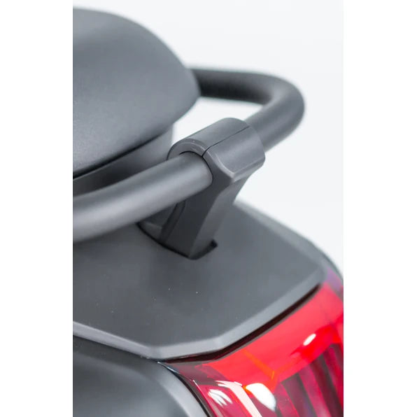Tomos GS 01 – Mat Zwart – Euro 5+ Benzinescooter – 49cc – 2,1 kW – CVT – LED-verlichting – 10 inch wielen - AE-trading