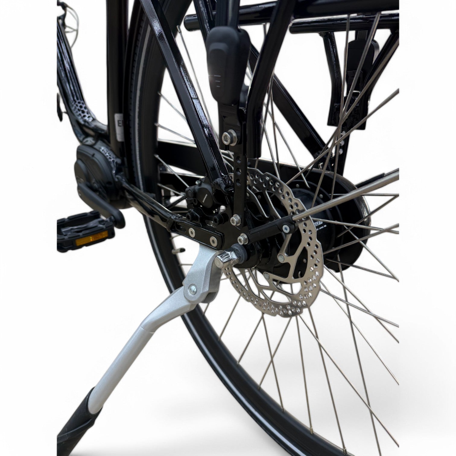 Vogue Mio 8SP Elektrische Fiets E-bike met Hydraulische Remmen 16Ah 36V 576Wh 46cm - Glans Zwart - AE-trading