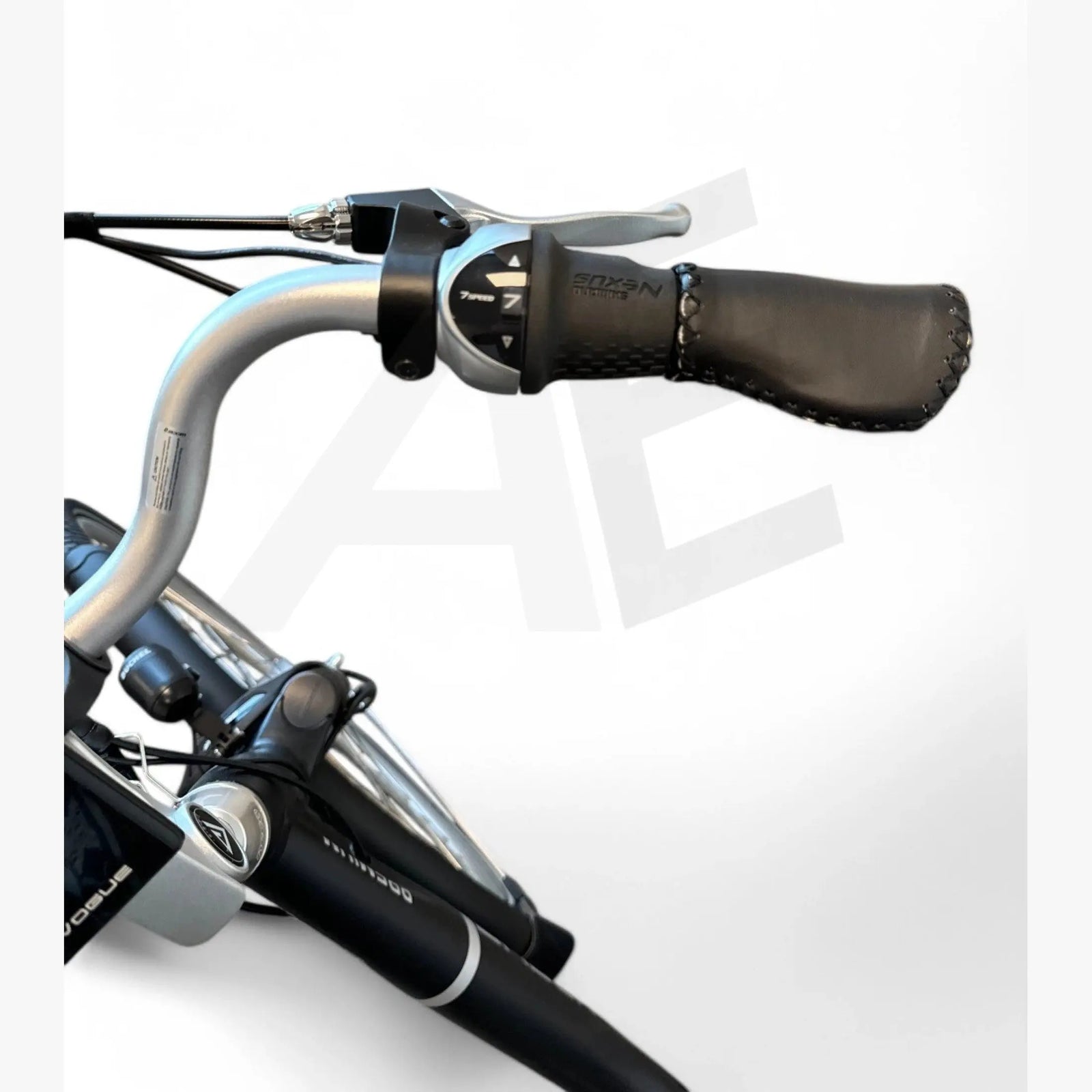 Vogue Premium Elektrische Fiets - Mat Zwart - 53 cm - Lage Instap - AE-trading