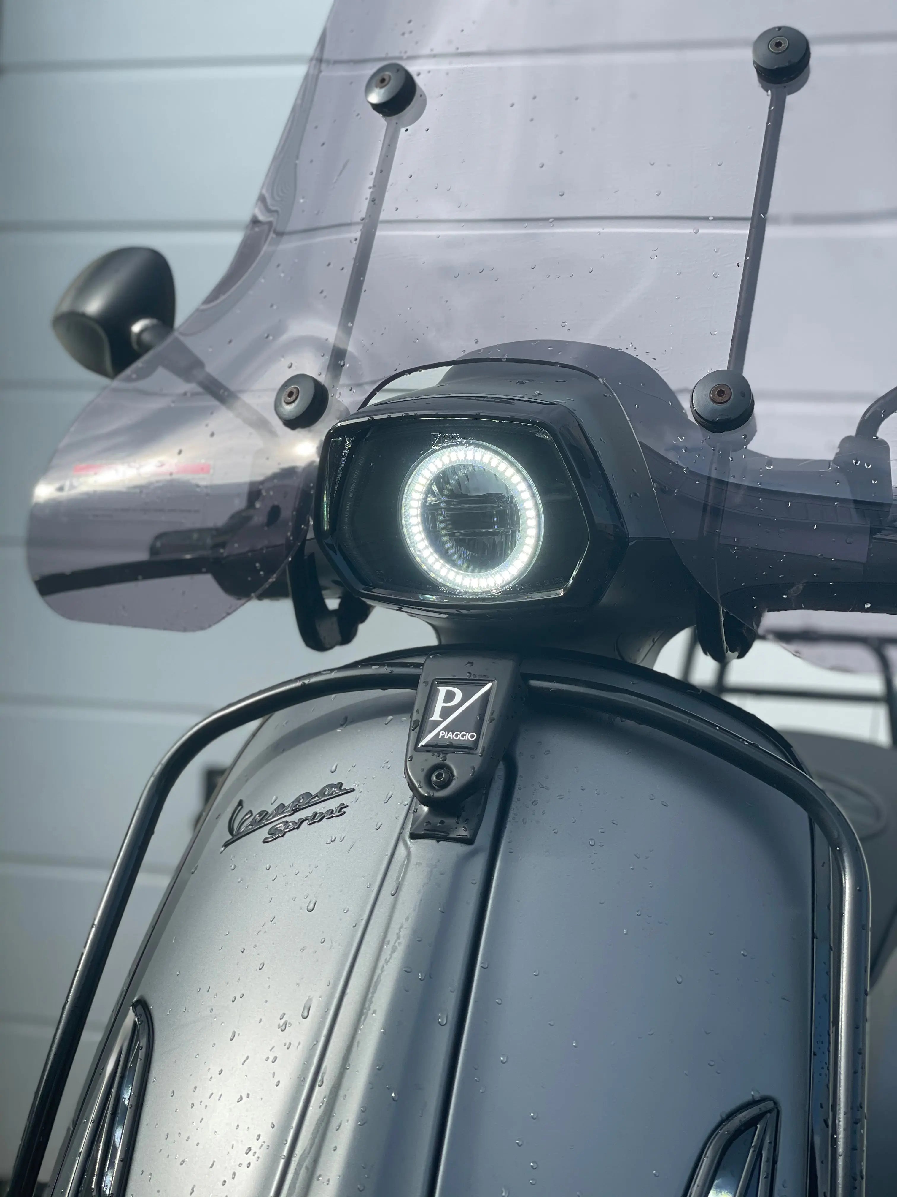 Led Angel Eye Vespa Sprint in koplamp unit - AE-trading